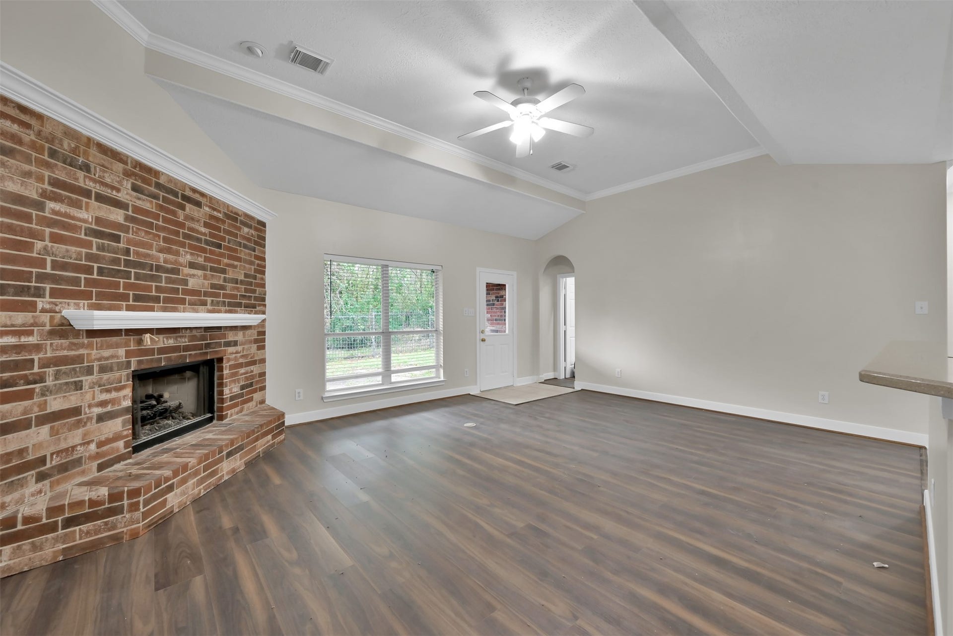 13425 Hidden Valley Drive, Montgomery, TX 77356 Living area, with gas Fireplace.