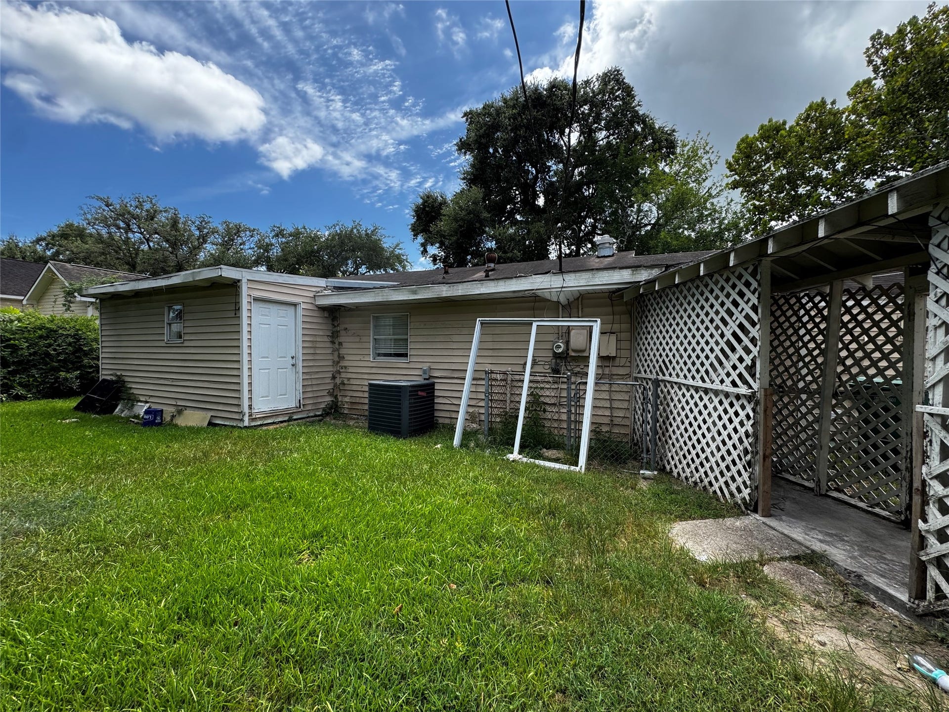 225 Beatrice Street, La Marque, TX 77568 225 Beatrice Street, La Marque, TX 77568
