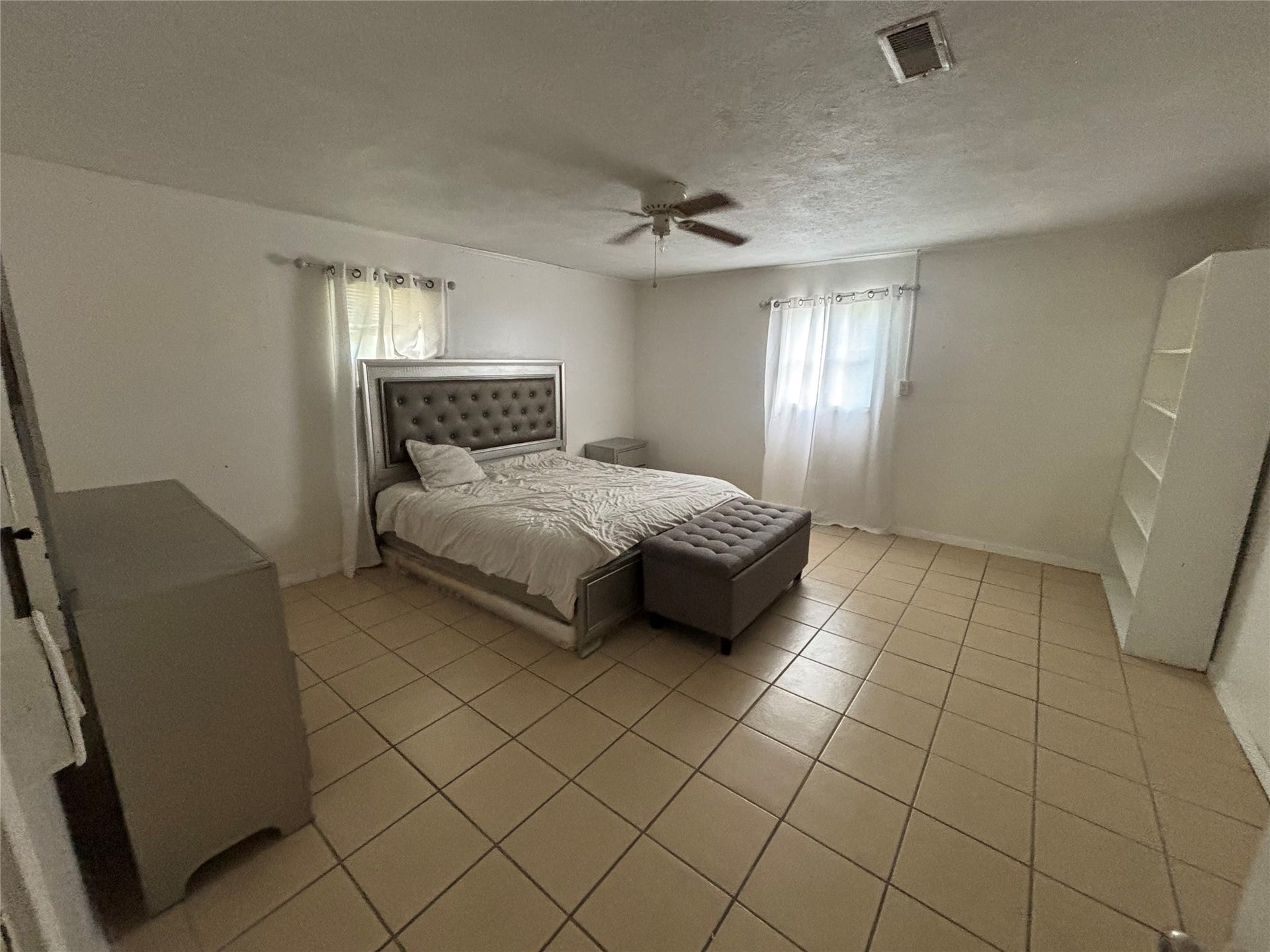 225 Beatrice Street, La Marque, TX 77568 225 Beatrice Street, La Marque, TX 77568