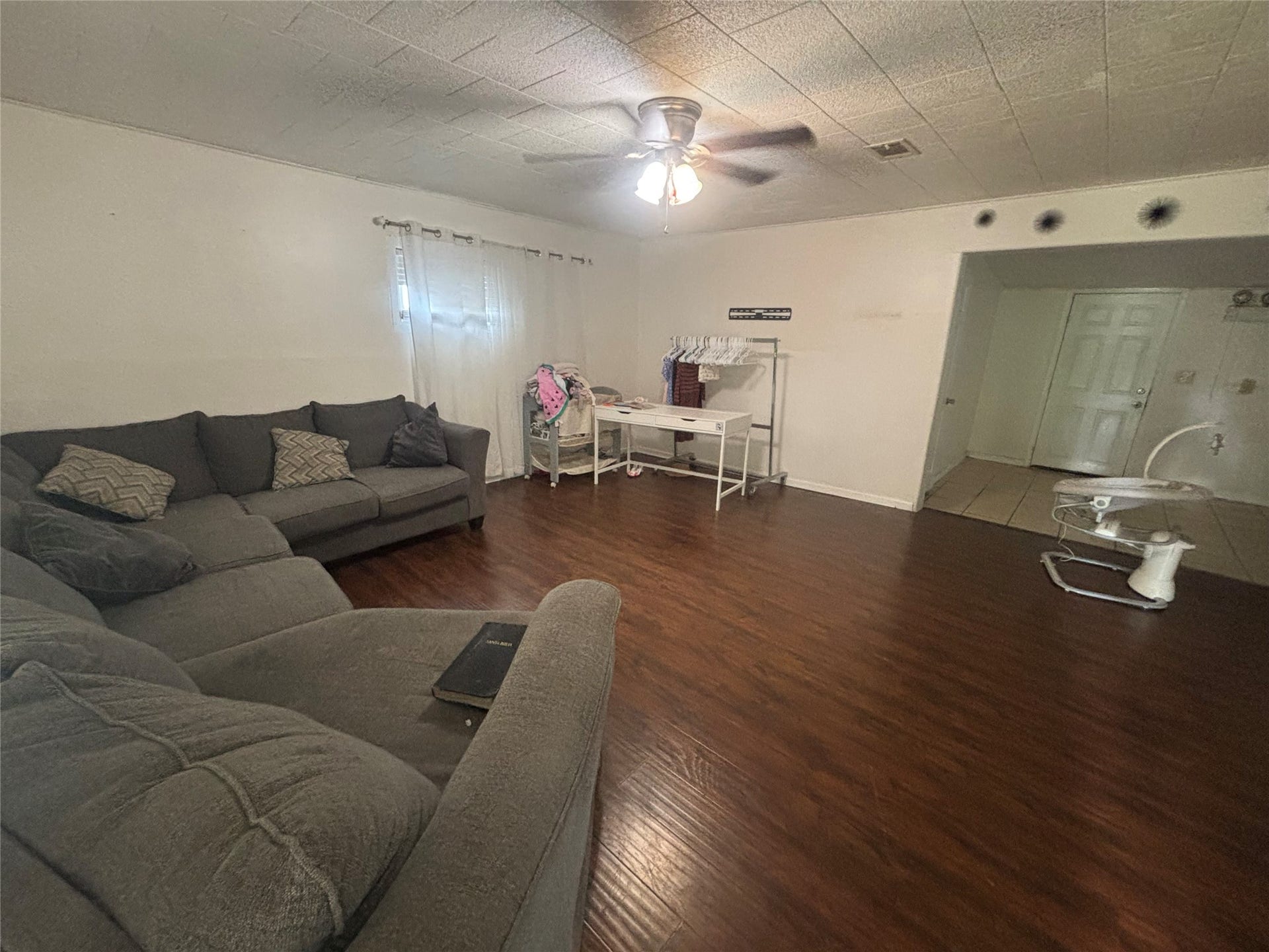 225 Beatrice Street, La Marque, TX 77568 225 Beatrice Street, La Marque, TX 77568