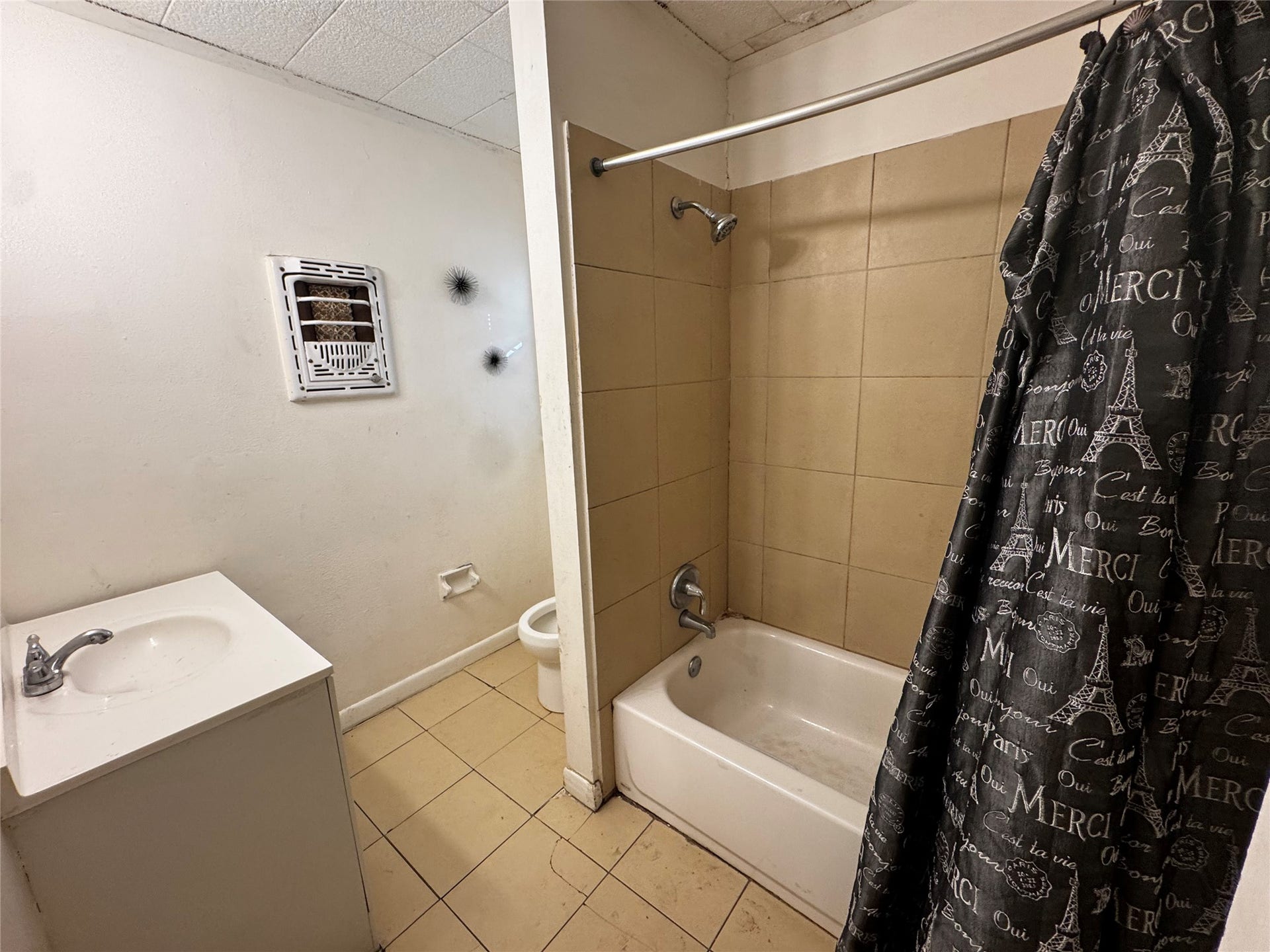 225 Beatrice Street, La Marque, TX 77568 225 Beatrice Street, La Marque, TX 77568