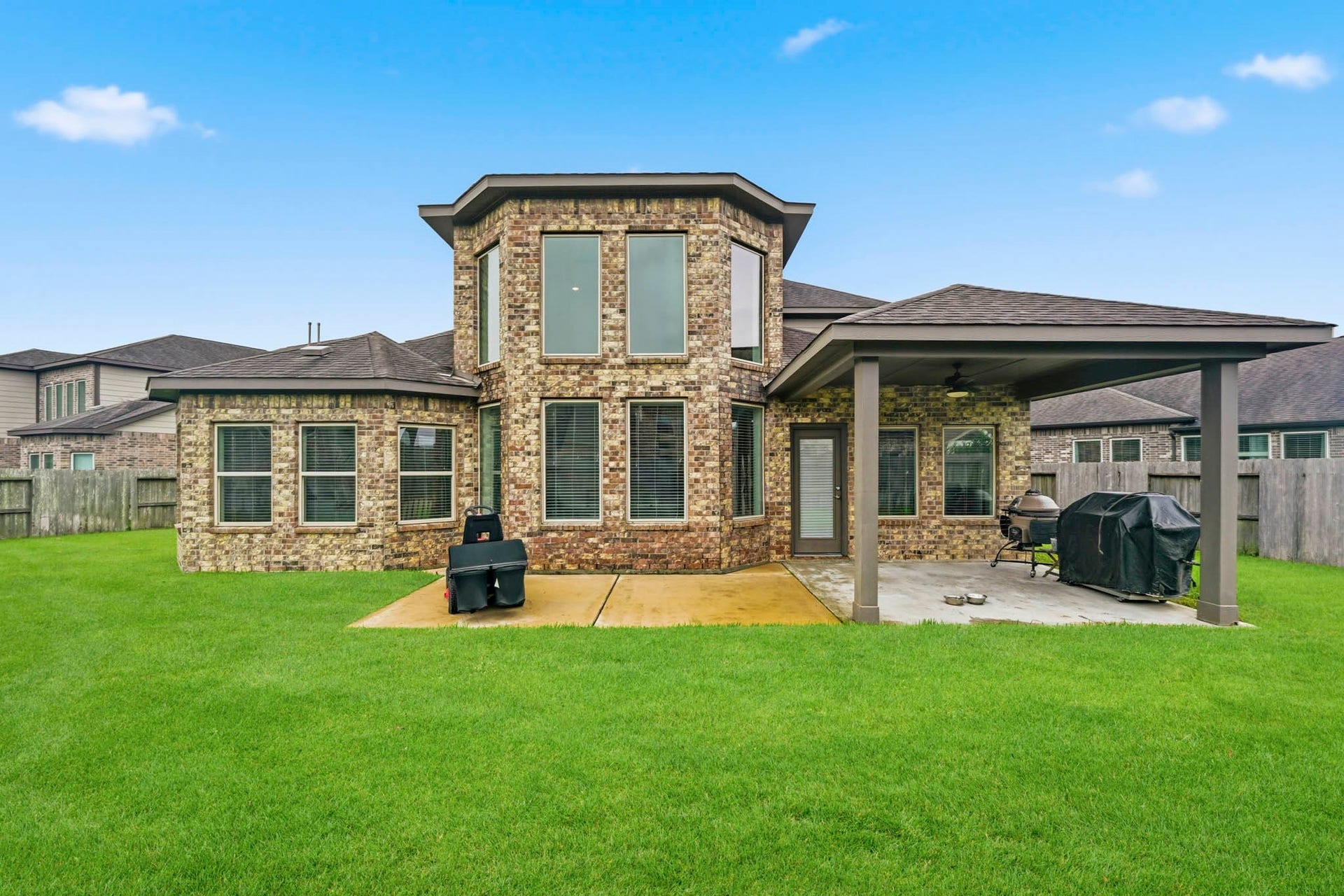 10870 Campbell Point, Missouri City, TX 77459 10870 Campbell Point, Missouri City, TX 77459