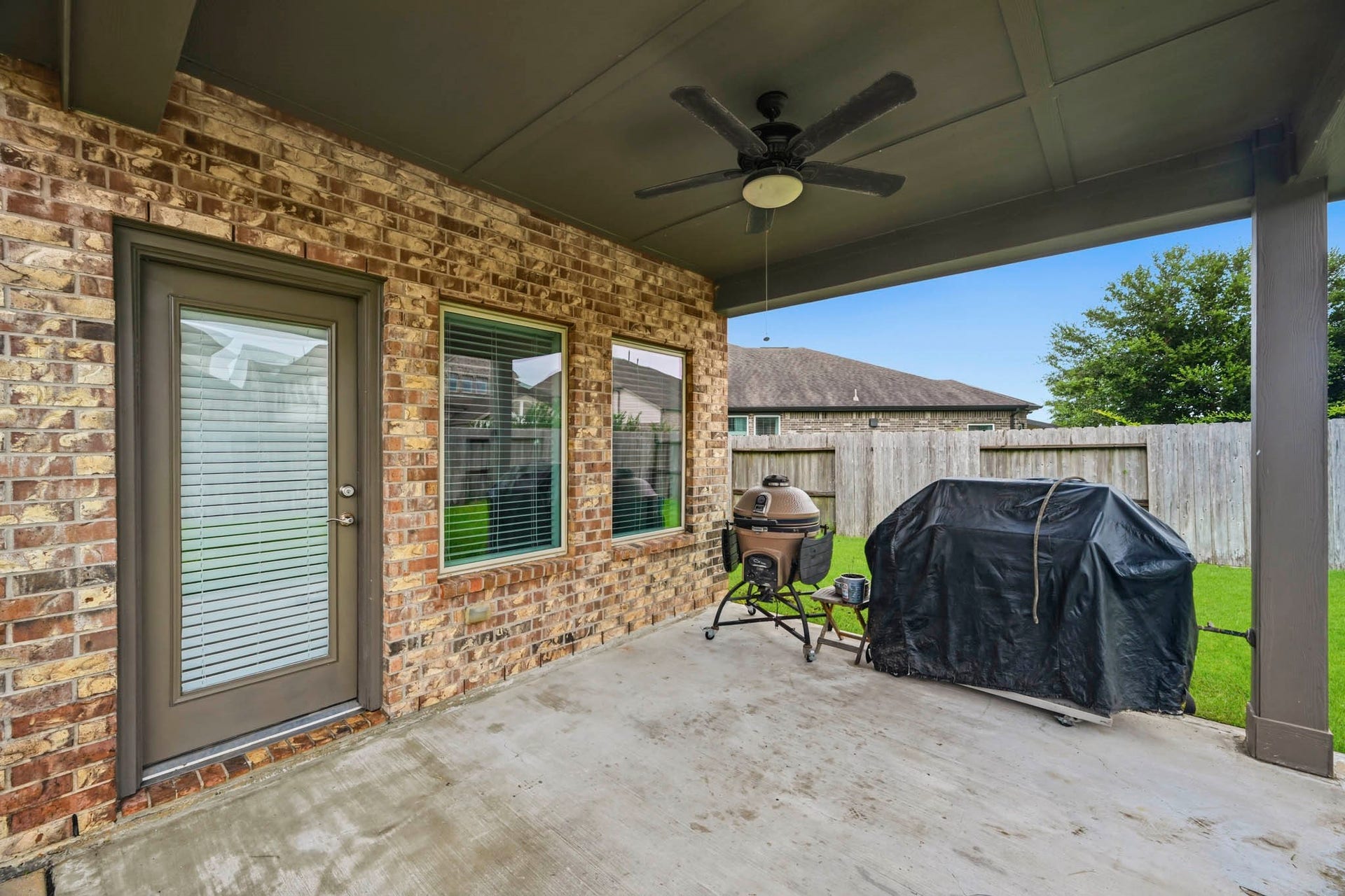 10870 Campbell Point, Missouri City, TX 77459 10870 Campbell Point, Missouri City, TX 77459