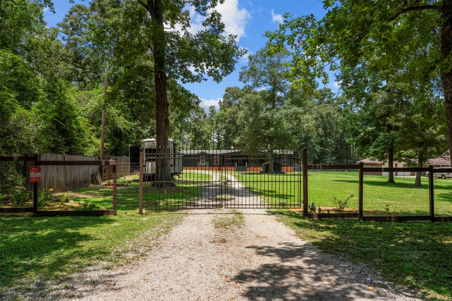 Property photo for 15995 Stoltje Drive, Conroe, TX