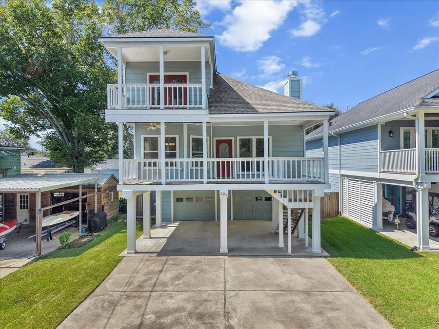 Property photo for 526 Pine Road, Clear Lake Shores, TX