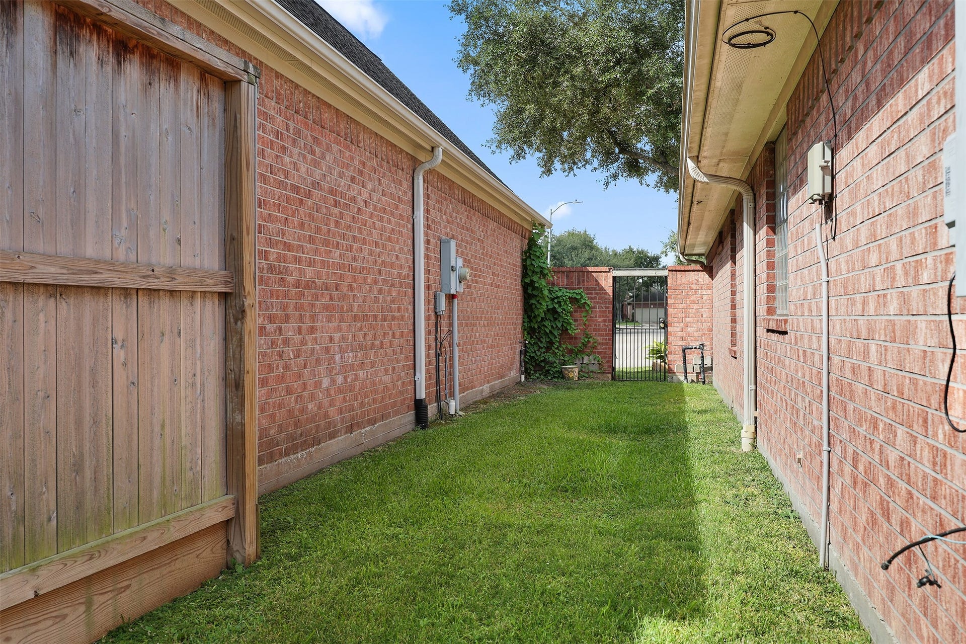 3623 Ryann Court, Pasadena, TX 77505