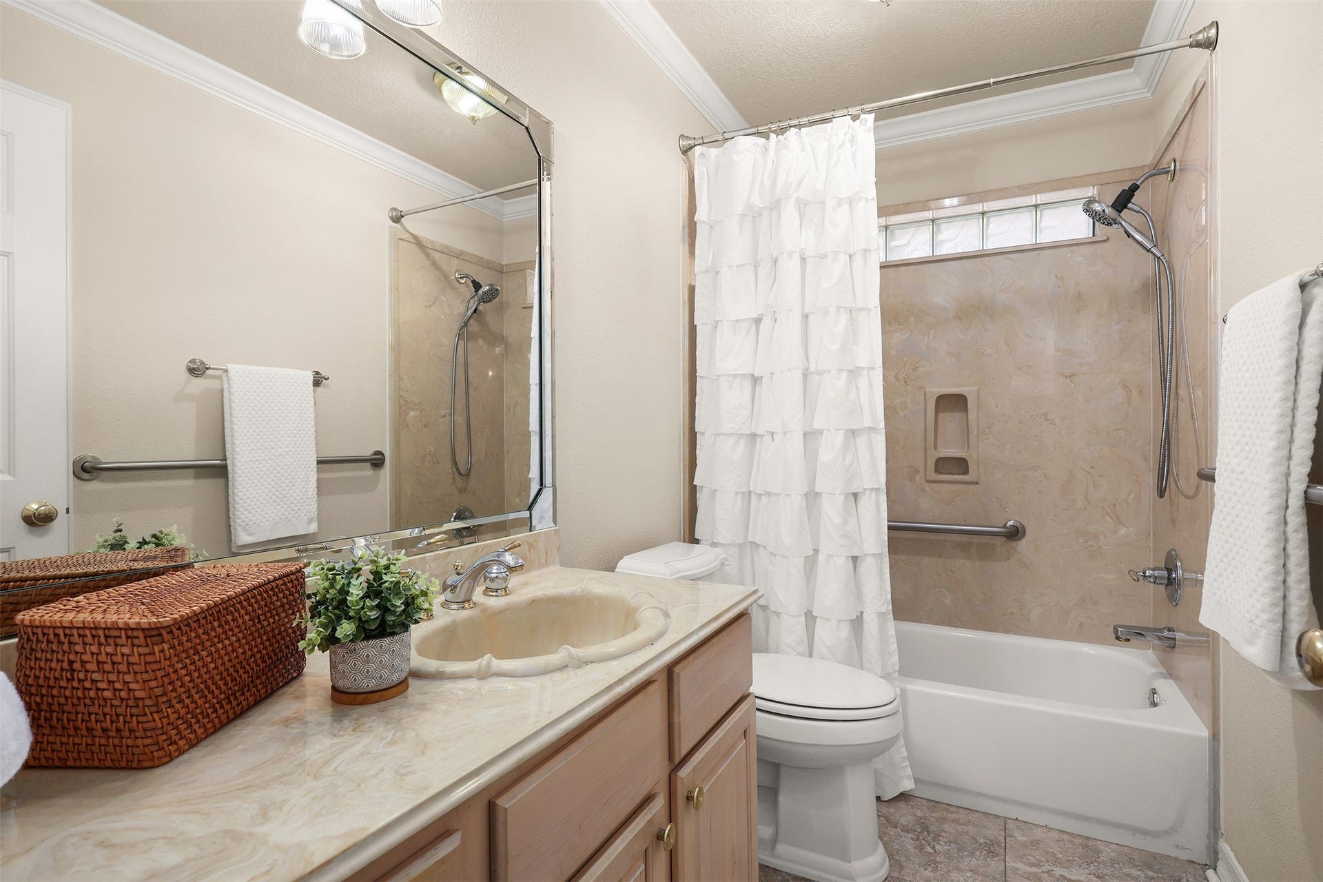 3623 Ryann Court, Pasadena, TX 77505