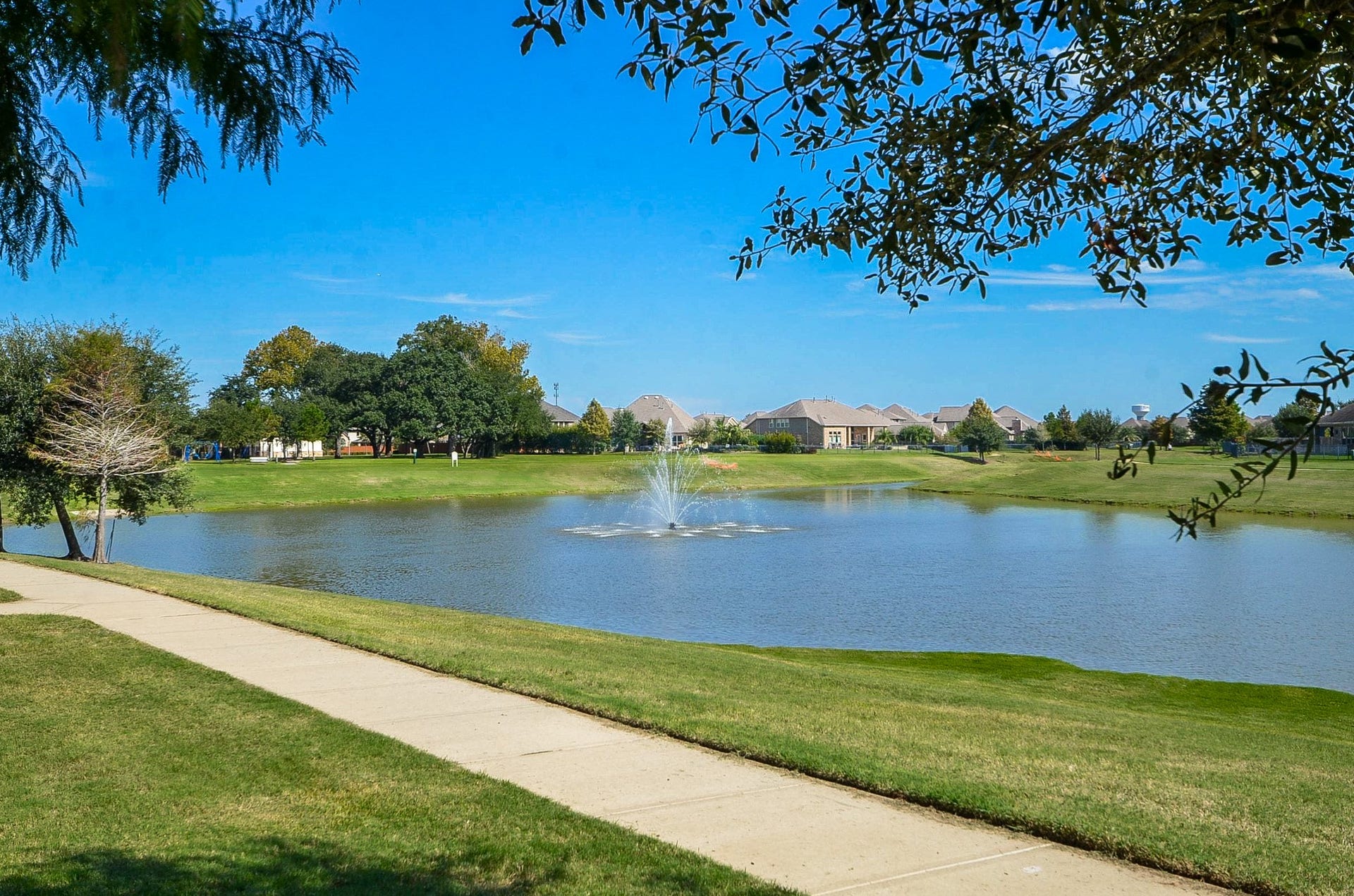 18438 Panton Terrace Lane, Cypress, TX 77429 Enjoy morning and evening strolls along the scenic walking paths located just steps from your backyard!