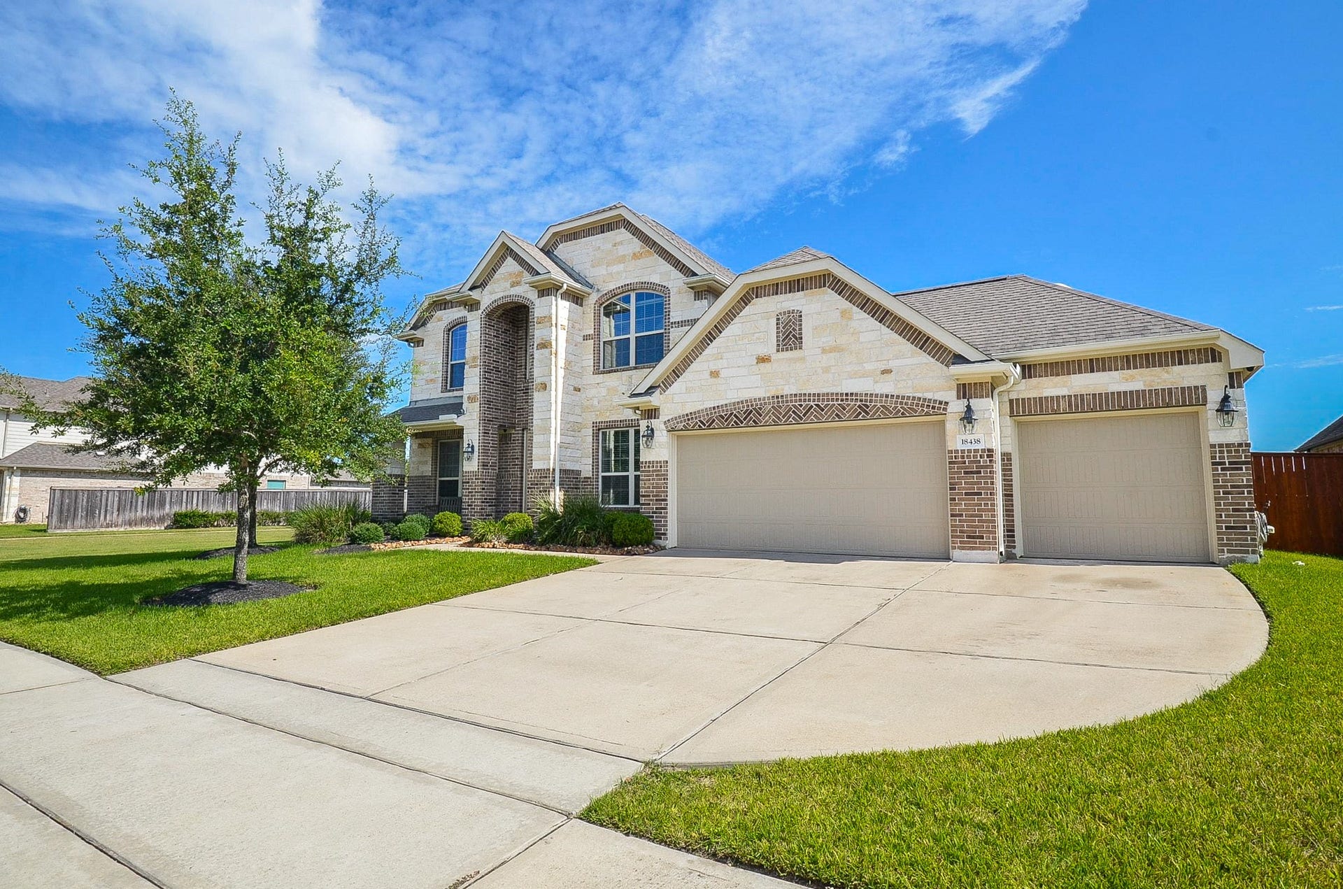 18438 Panton Terrace Lane, Cypress, TX 77429 Spacious driveway with ample parking for guests!