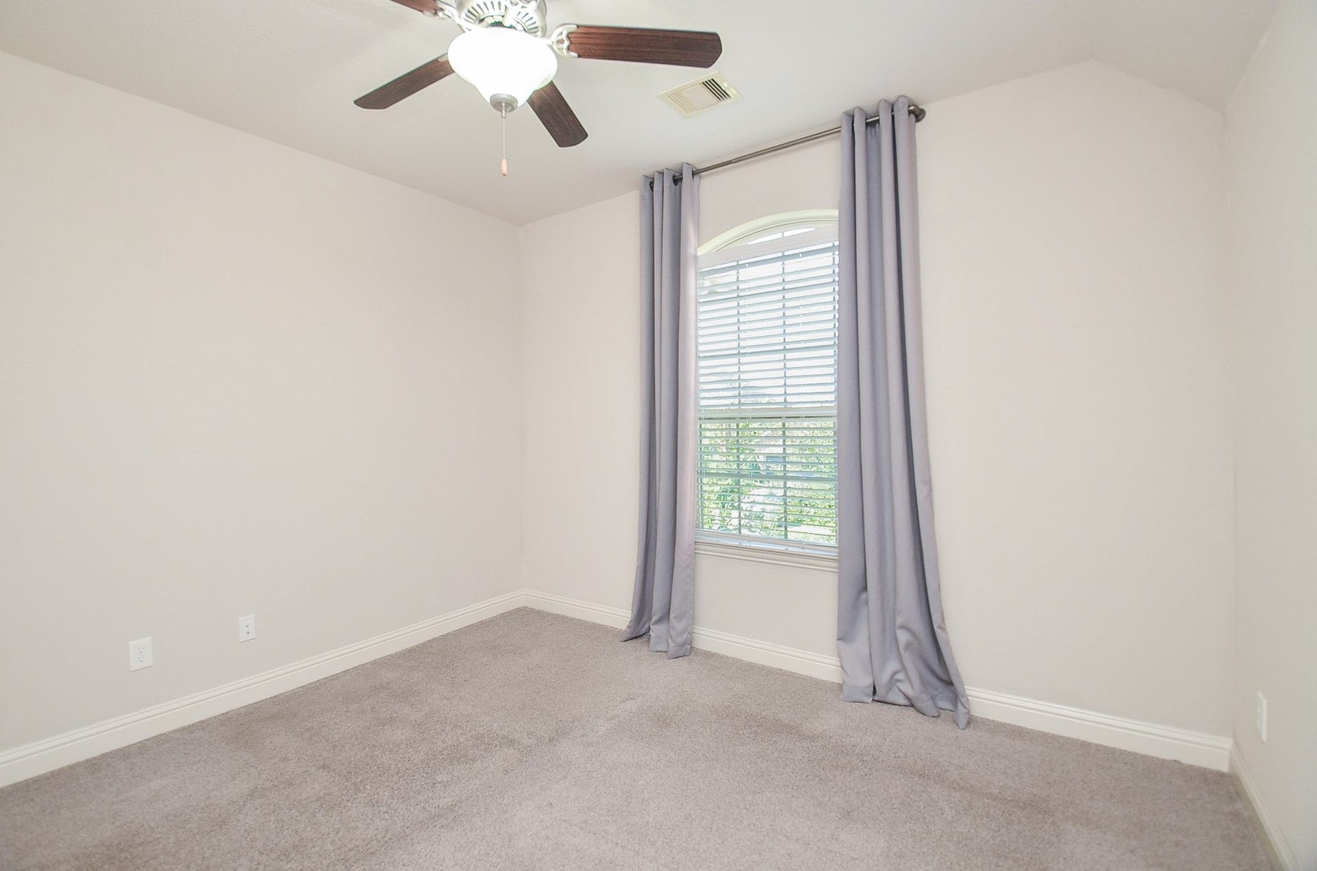 18438 Panton Terrace Lane, Cypress, TX 77429 Bedroom 2 is large and spacious!