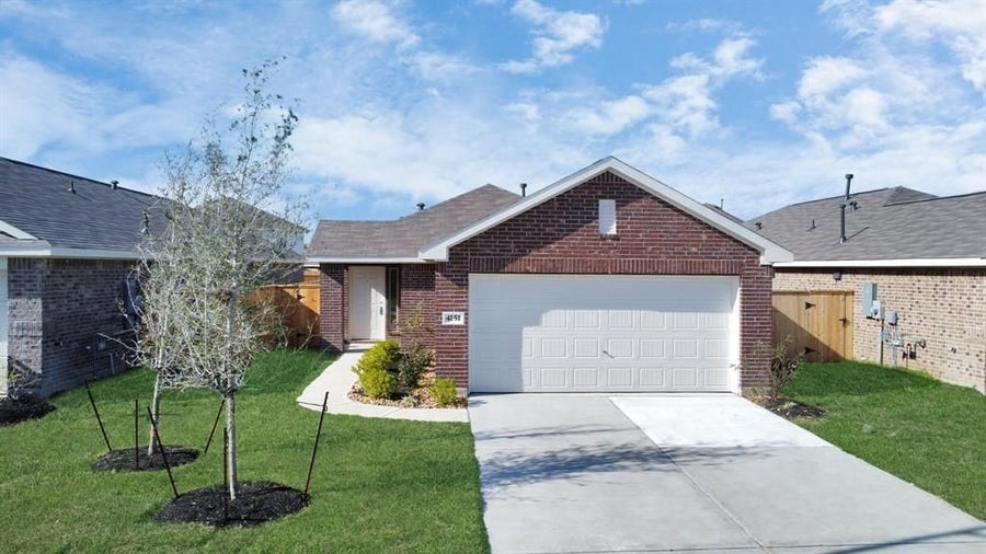 Property photo for 4151 Brazos Brook Trail, Baytown, TX