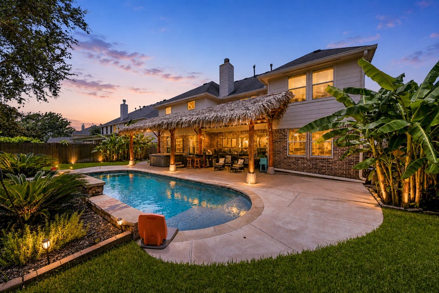Property photo for 704 White Oak Pointe, League City, TX