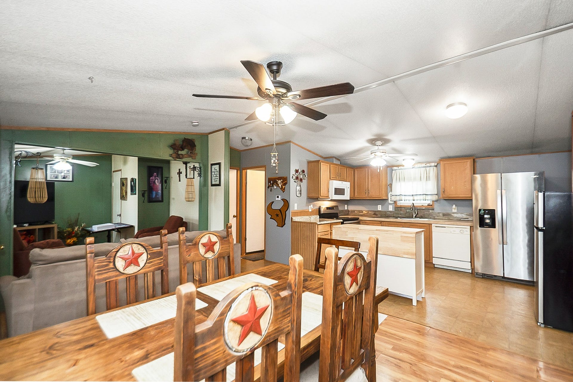 5027 Farmer Road, Alvin, TX 77511 5027 Farmer Road, Alvin, TX 77511