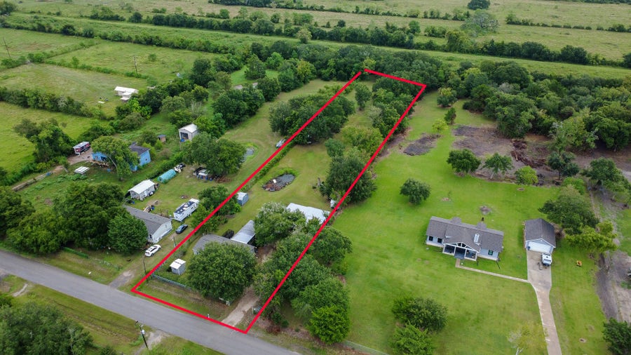 Property photo for 5027 Farmer Road, Alvin, TX