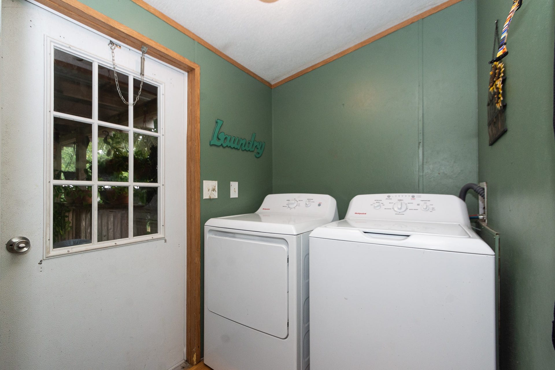 5027 Farmer Road, Alvin, TX 77511 Utility room