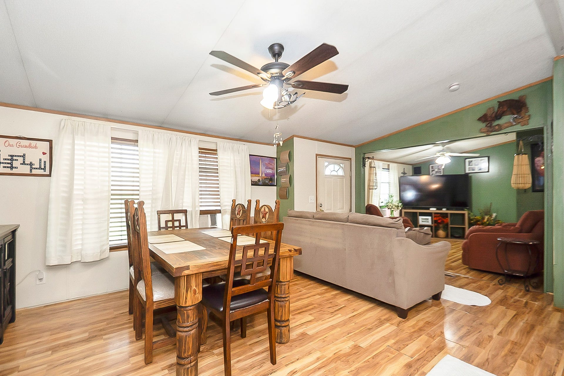 5027 Farmer Road, Alvin, TX 77511 5027 Farmer Road, Alvin, TX 77511