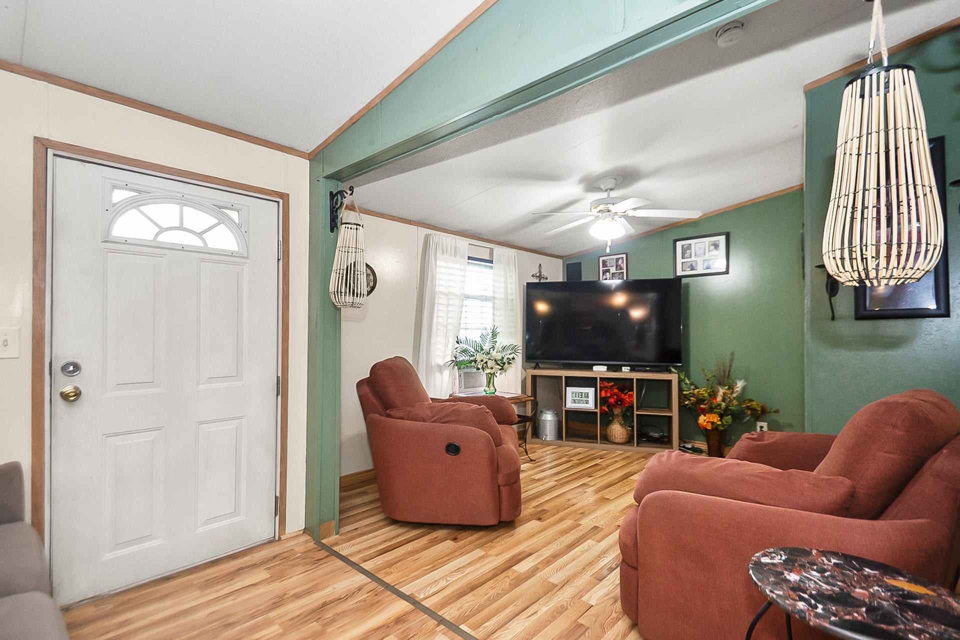 5027 Farmer Road, Alvin, TX 77511 This space was the third bedroom. converted into an extra living room. There is a closet so it can be converted back into a third bedroom if needed.