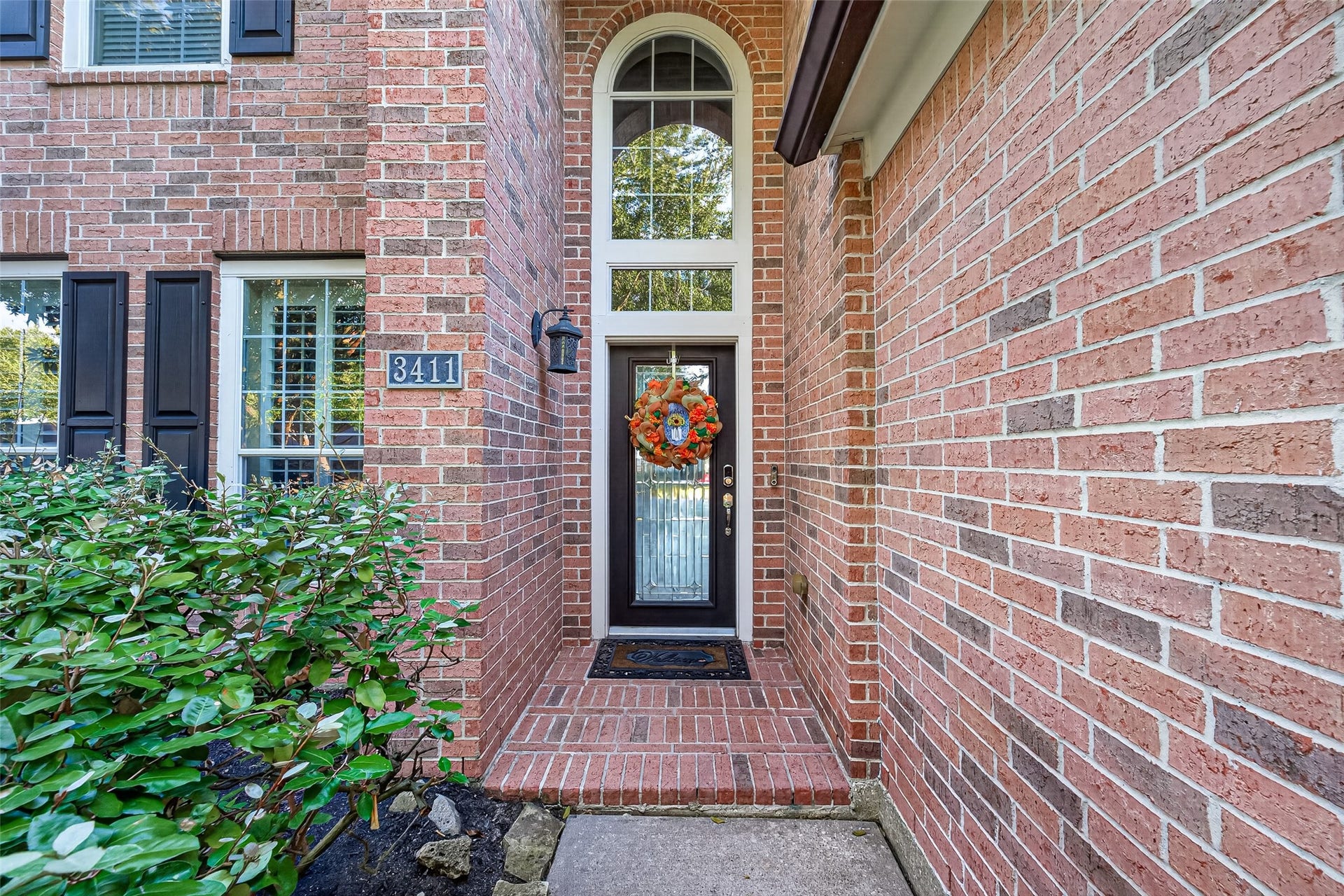 3411 Sparta Drive, Missouri City, TX 77459 Welcome to 3411 Sparat Drive.