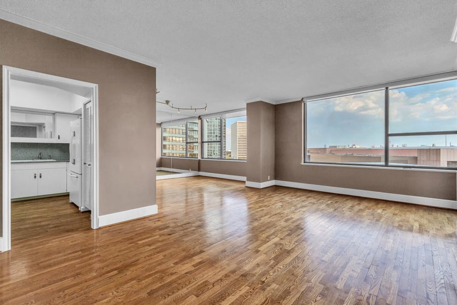 Property photo for 14 Greenway Plaza, #9O, Houston, TX