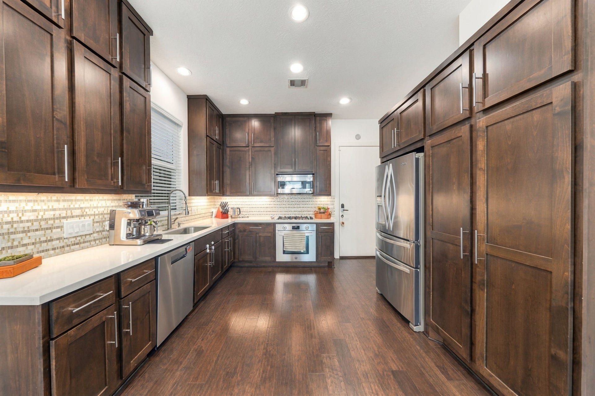 5205 Darling Street, Houston, TX 77007 5205 Darling Street, Houston, TX 77007