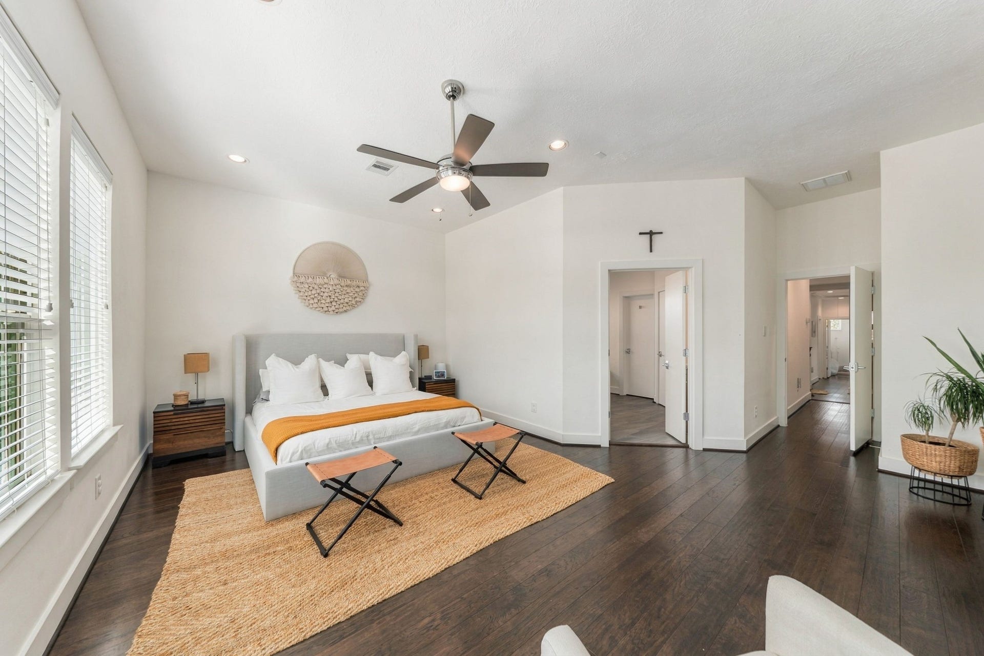 5205 Darling Street, Houston, TX 77007 5205 Darling Street, Houston, TX 77007