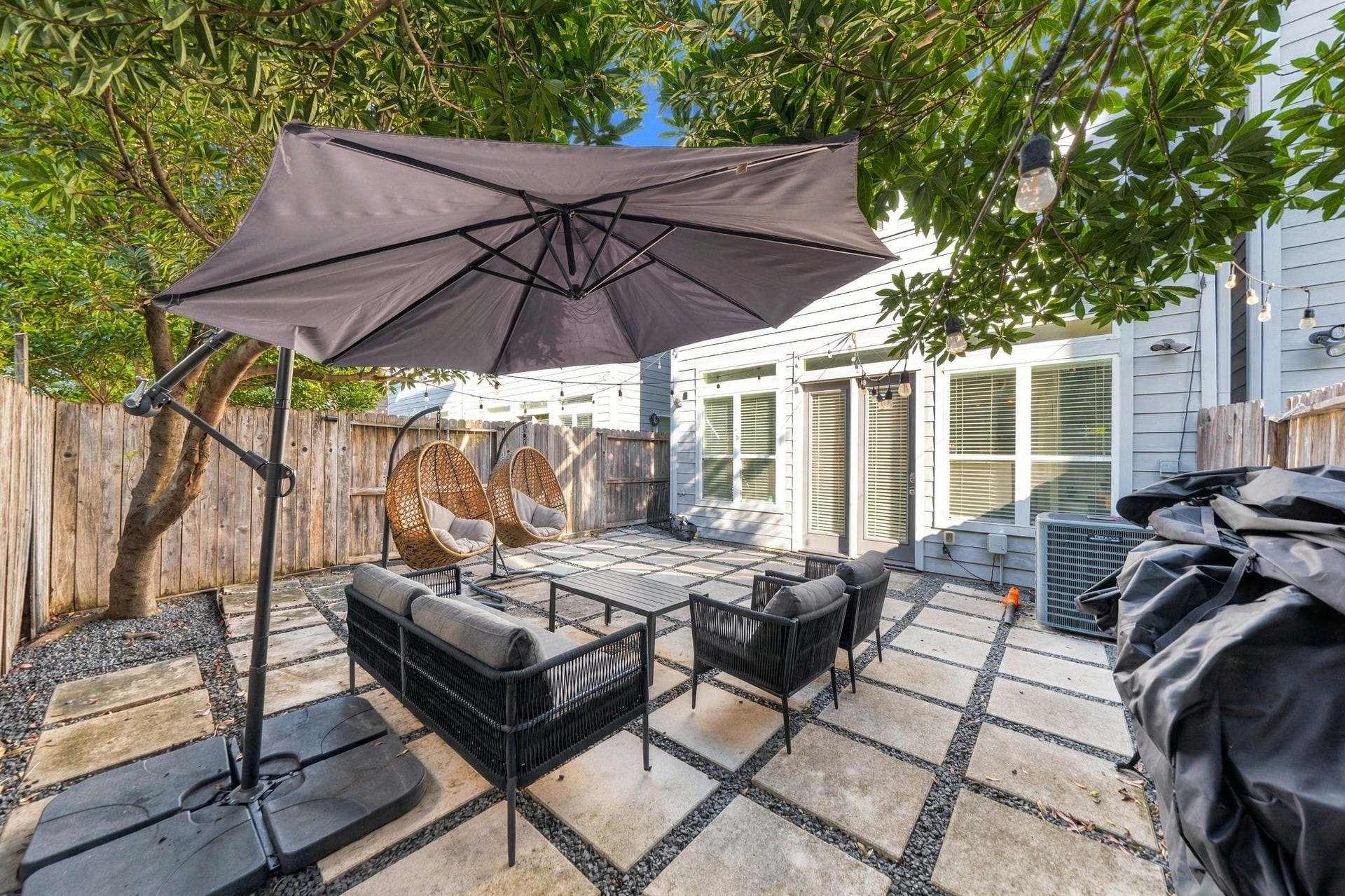 5205 Darling Street, Houston, TX 77007 5205 Darling Street, Houston, TX 77007