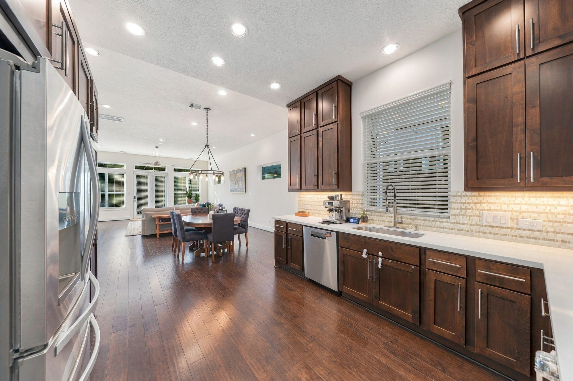 5205 Darling Street, Houston, TX 77007 5205 Darling Street, Houston, TX 77007