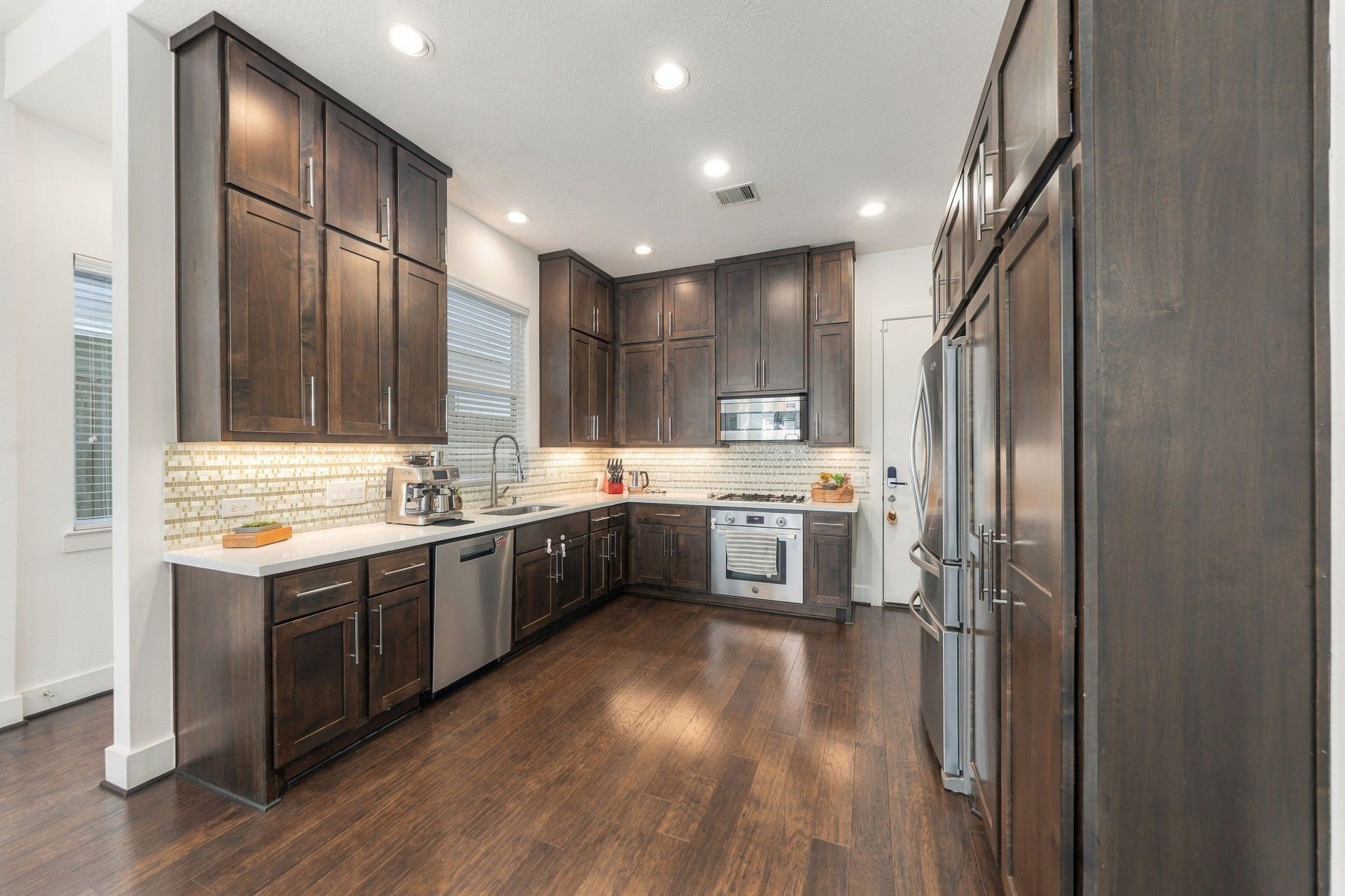 5205 Darling Street, Houston, TX 77007 5205 Darling Street, Houston, TX 77007