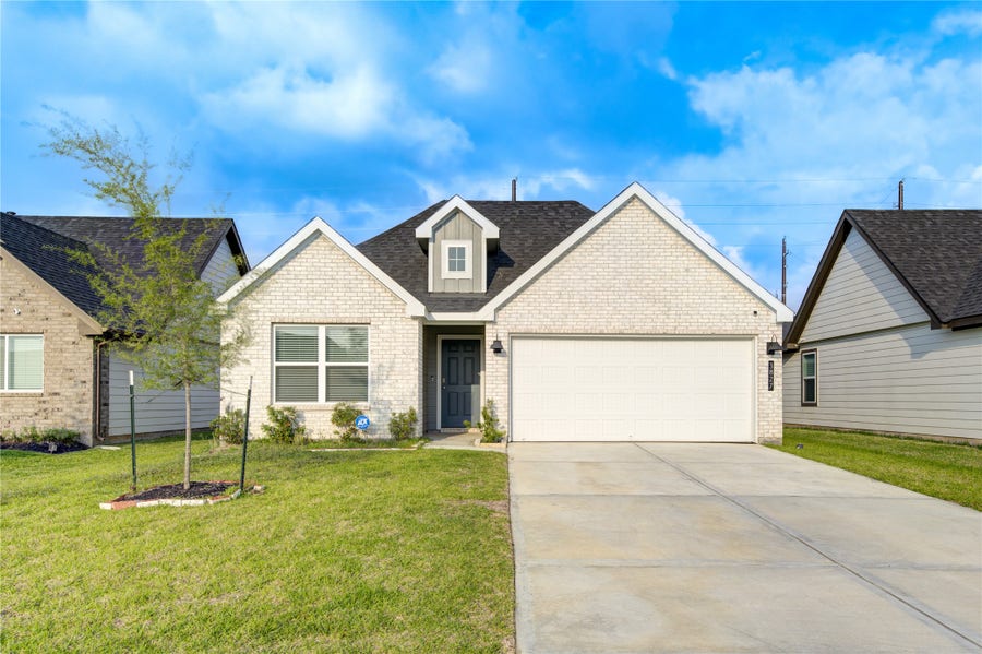 Property photo for 3827 Beltingham Bend Way, Fulshear, TX