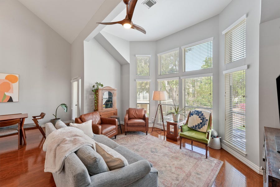 Property photo for 1245 W 17th Street, Houston, TX