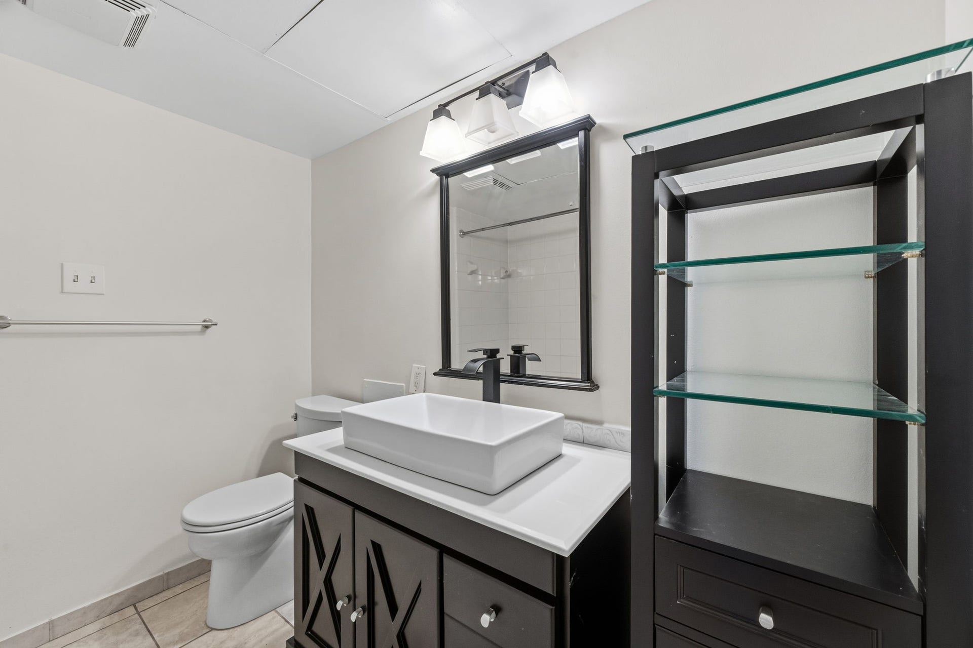 1802 Stoney Brook Drive, #103, Houston, TX 77063 1802 Stoney Brook Drive, #103, Houston, TX 77063