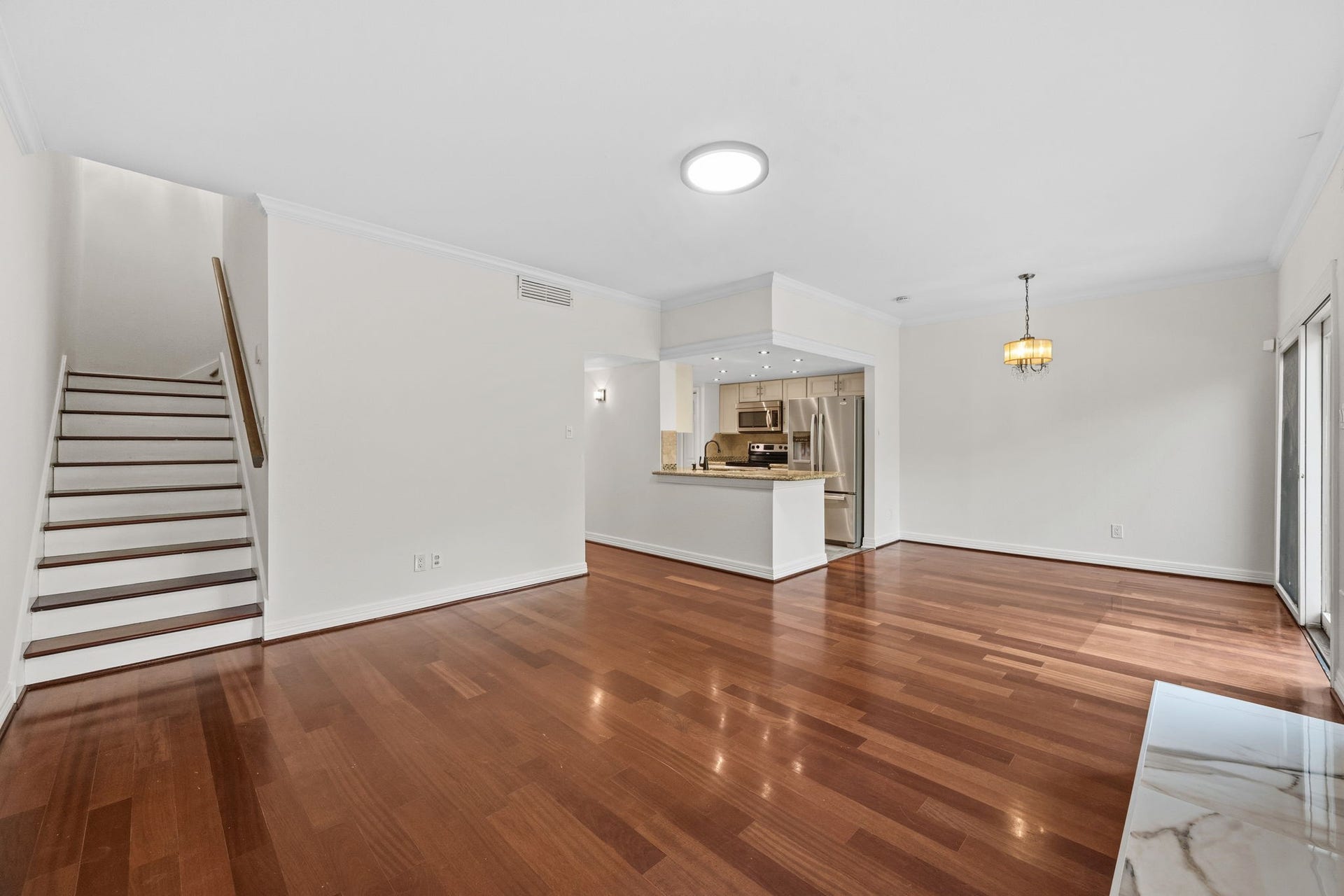 1802 Stoney Brook Drive, #103, Houston, TX 77063 1802 Stoney Brook Drive, #103, Houston, TX 77063