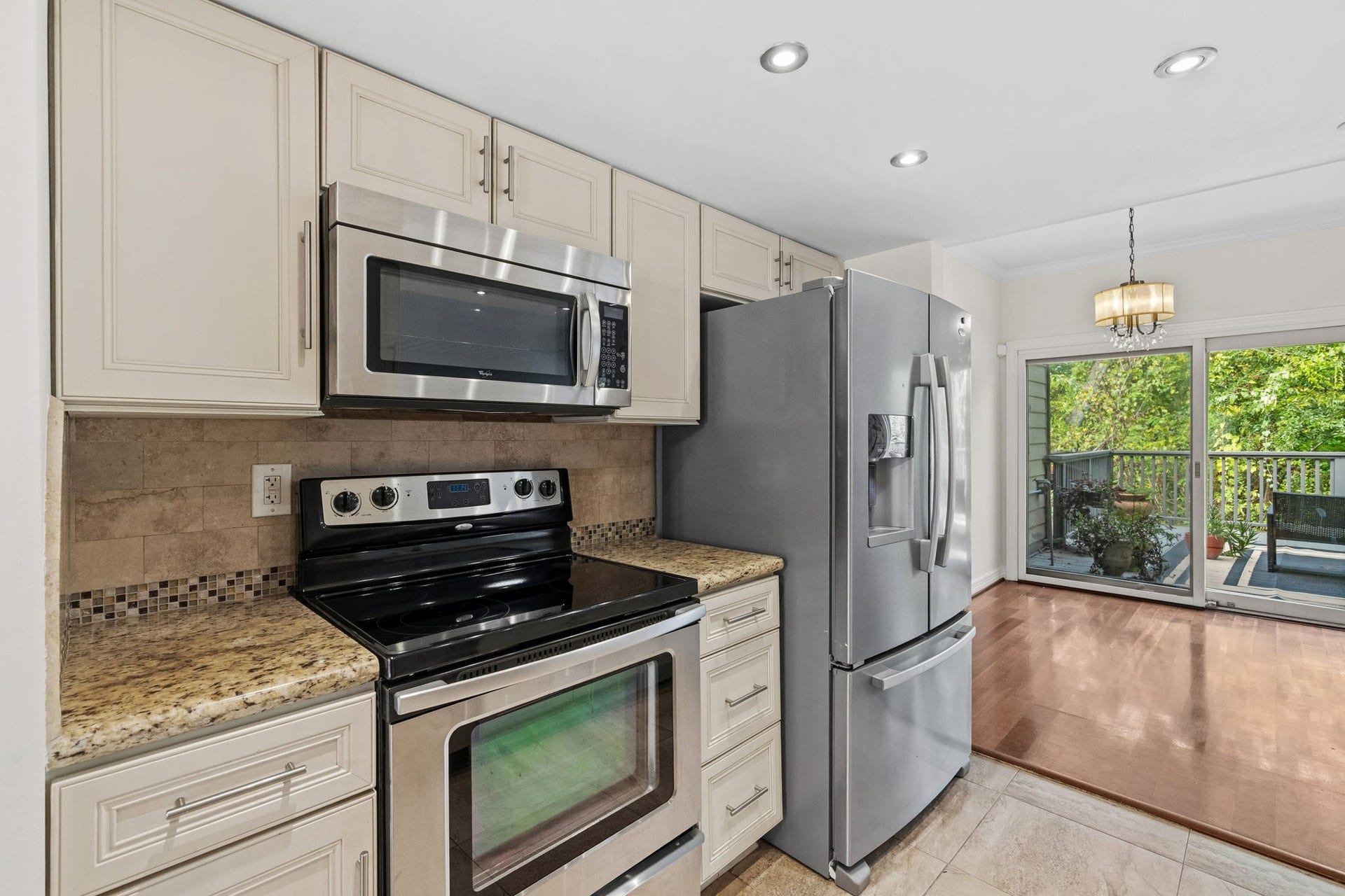 1802 Stoney Brook Drive, #103, Houston, TX 77063 1802 Stoney Brook Drive, #103, Houston, TX 77063