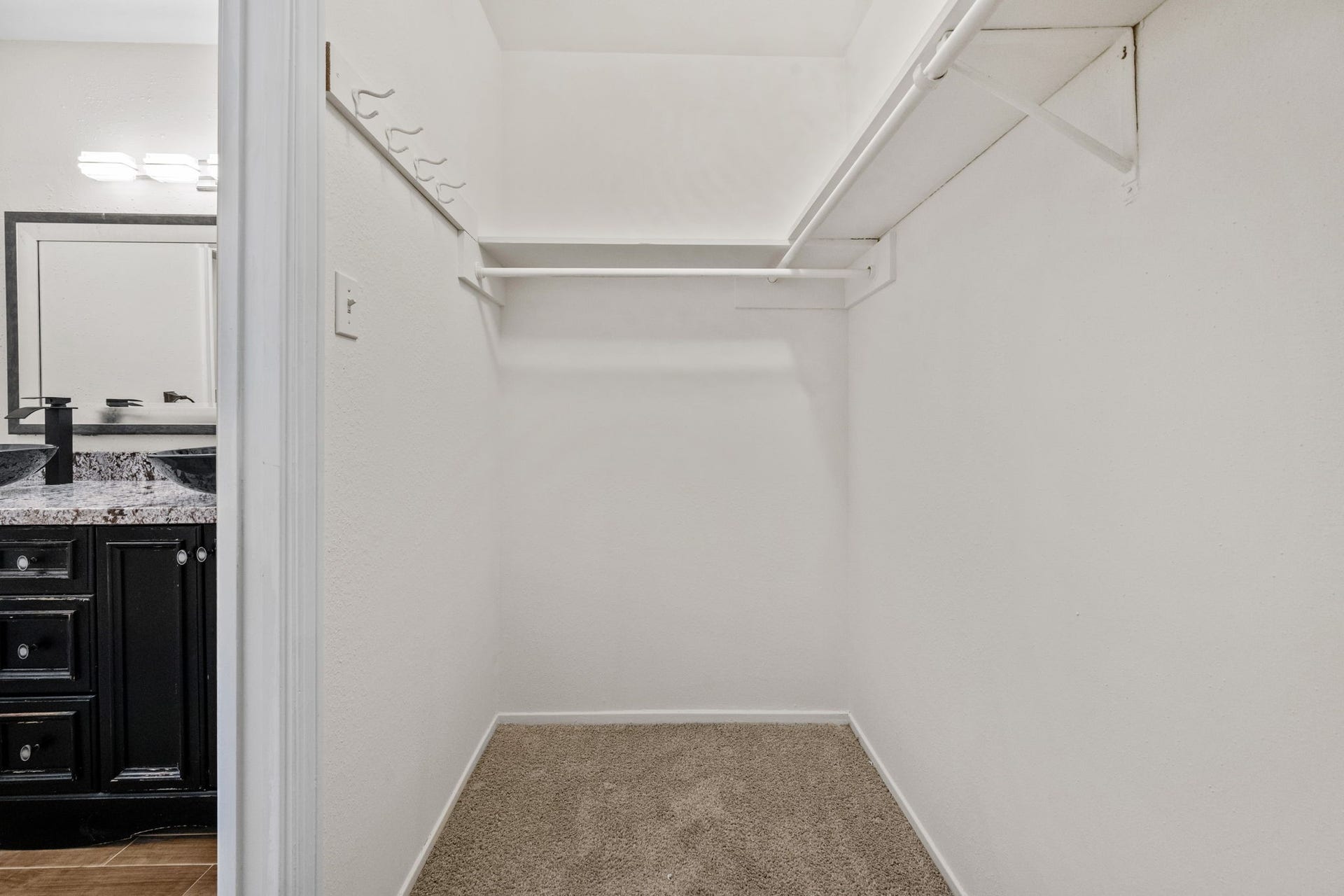 1802 Stoney Brook Drive, #103, Houston, TX 77063 1802 Stoney Brook Drive, #103, Houston, TX 77063