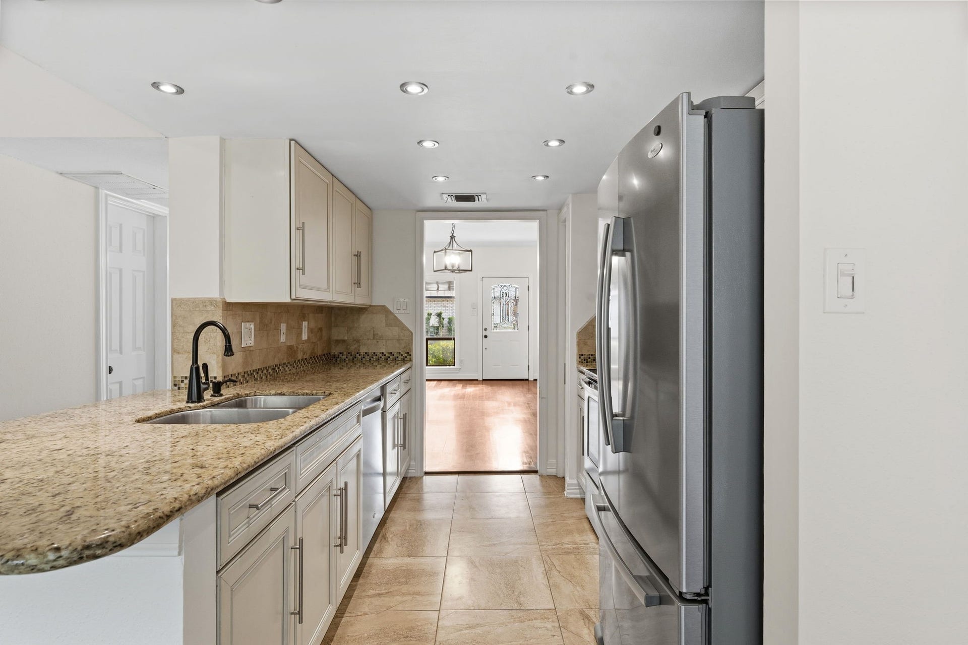 1802 Stoney Brook Drive, #103, Houston, TX 77063 1802 Stoney Brook Drive, #103, Houston, TX 77063