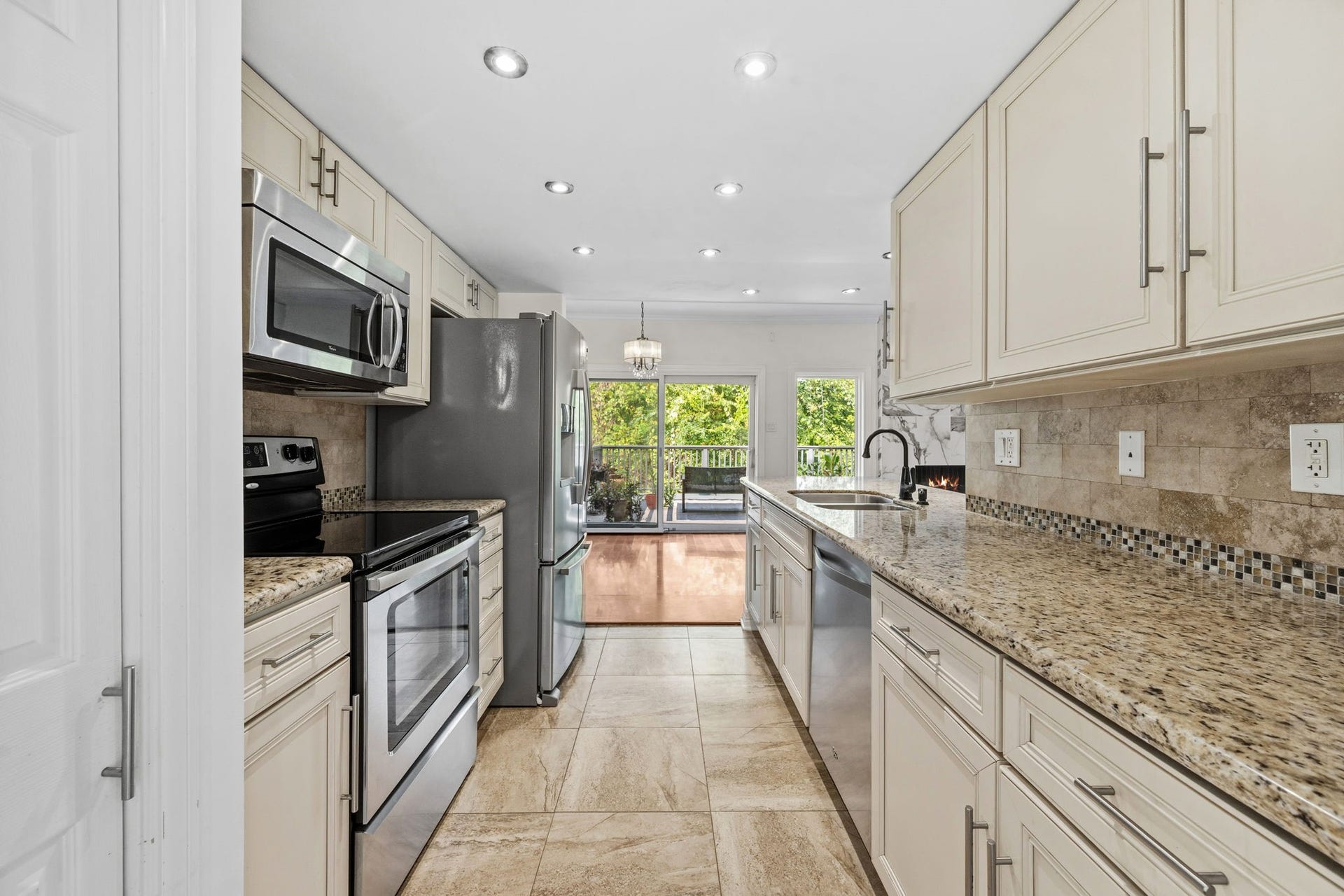 1802 Stoney Brook Drive, #103, Houston, TX 77063 1802 Stoney Brook Drive, #103, Houston, TX 77063