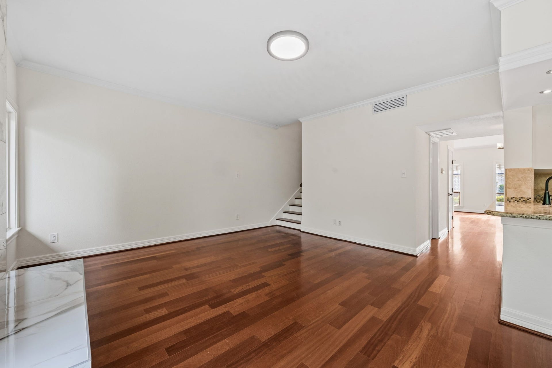 1802 Stoney Brook Drive, #103, Houston, TX 77063 1802 Stoney Brook Drive, #103, Houston, TX 77063