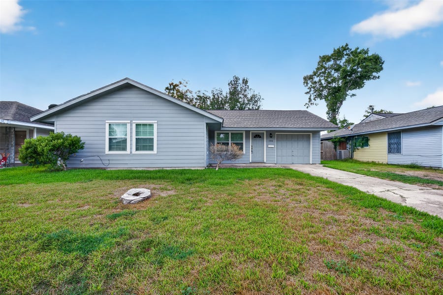 Property photo for 1806 Thelma Lane, Pasadena, TX
