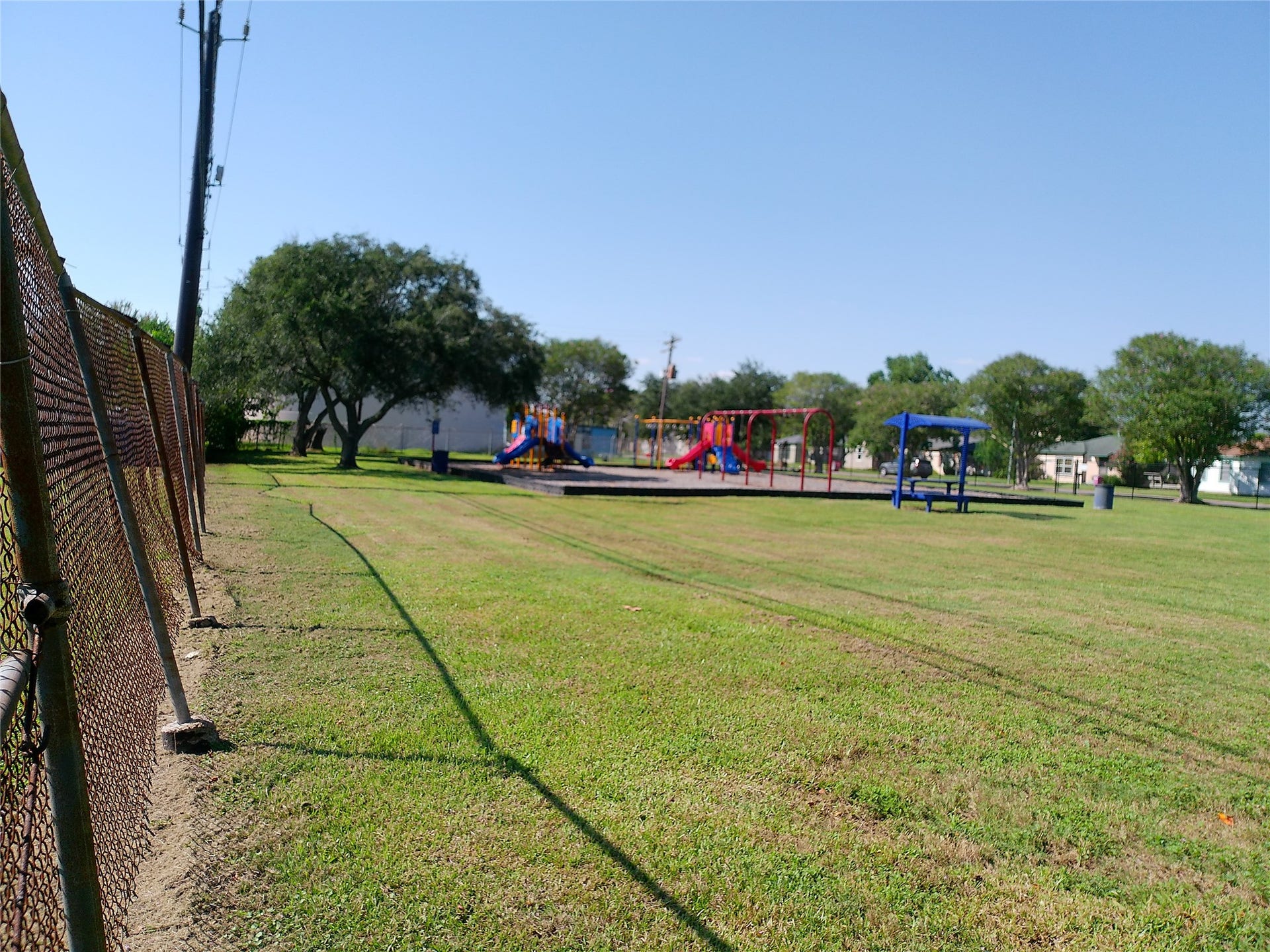 1130 W 9th Street, Freeport, TX 77541 1130 W 9th Street, Freeport, TX 77541