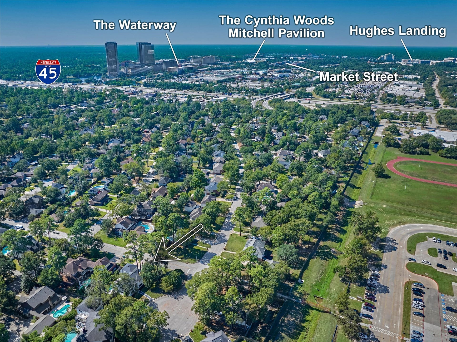 402 Susan Lane, Conroe, TX 77385 Conveniently located just minutes from I-45, Oak Ridge HS, and Woodlands amenities!