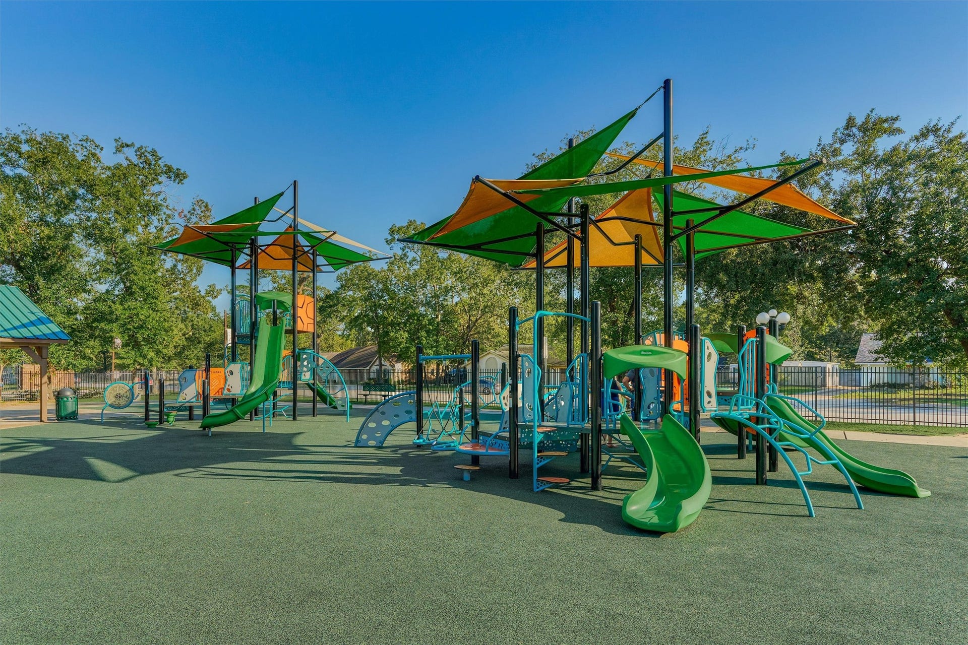 402 Susan Lane, Conroe, TX 77385 Oak Ridge North is home to Teddy Bear Park with fence play area and covered pavilion for picnics!
