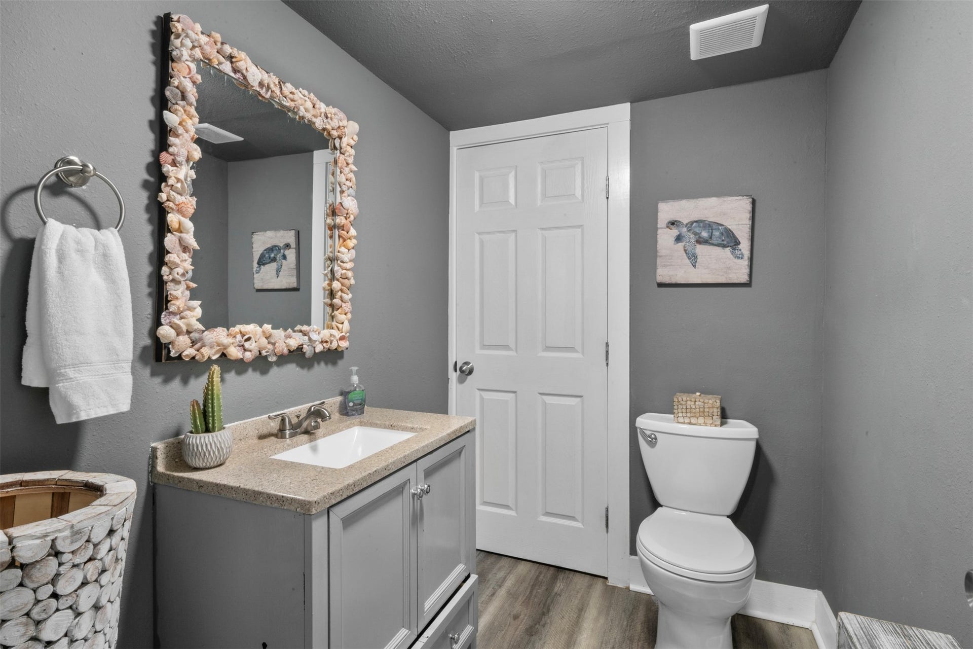 3218 Avenue Q 1/2, Galveston, TX 77550 Half bathroom on the 1st floor.