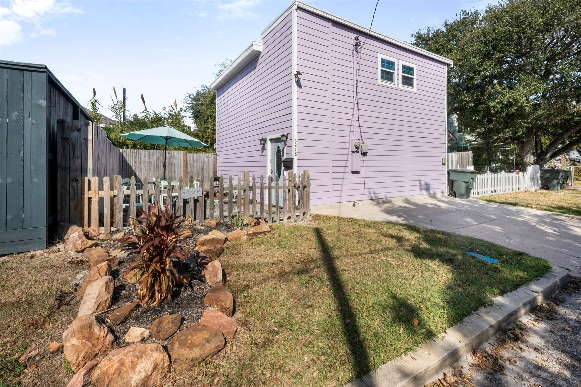 3218 Avenue Q 1/2, Galveston, TX 77550 3218 Avenue Q 1/2, Galveston, TX 77550