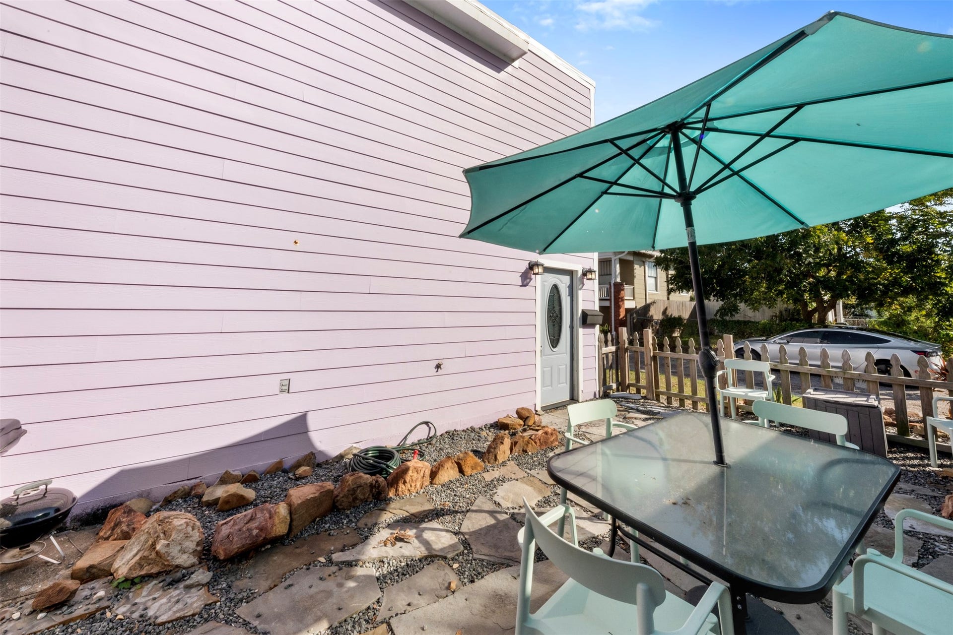 3218 Avenue Q 1/2, Galveston, TX 77550 Nice, relaxing outdoor area for your quiet enjoyment.