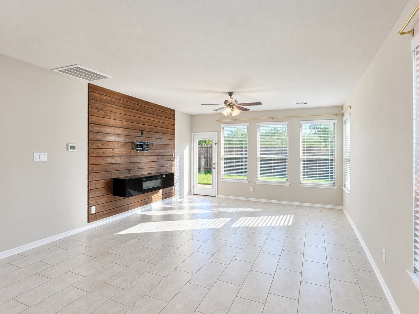 17758 White Lightning Way, Spring, TX 77379 17758 White Lightning Way, Spring, TX 77379