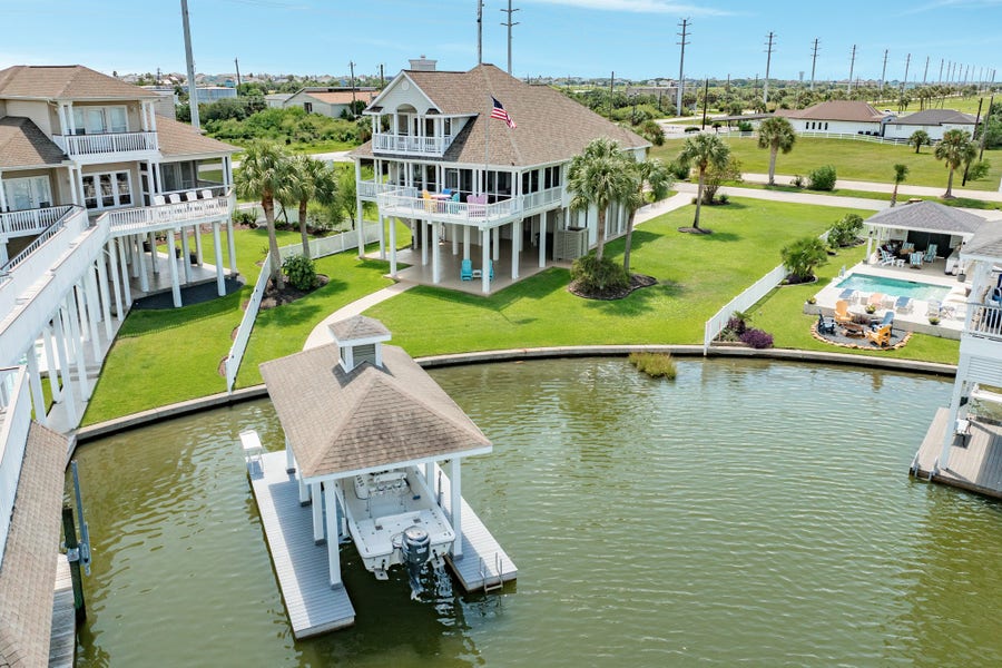 Property photo for 3635 Cove Lane, Galveston, TX