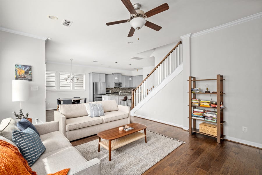 Property photo for 8923 Highgate Lane, Houston, TX