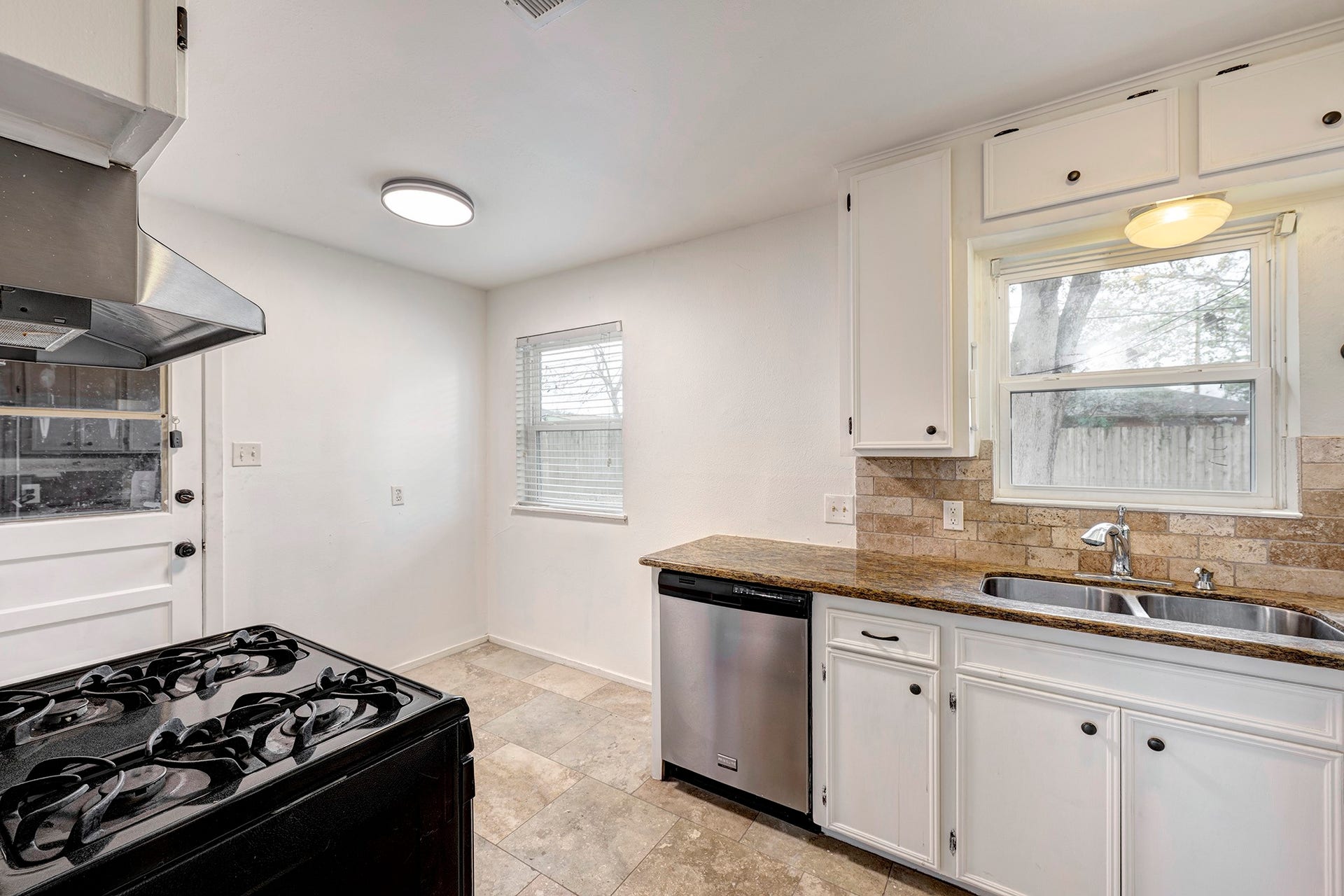 4722 Carleen Road, Houston, TX 77092 4722 Carleen Road, Houston, TX 77092