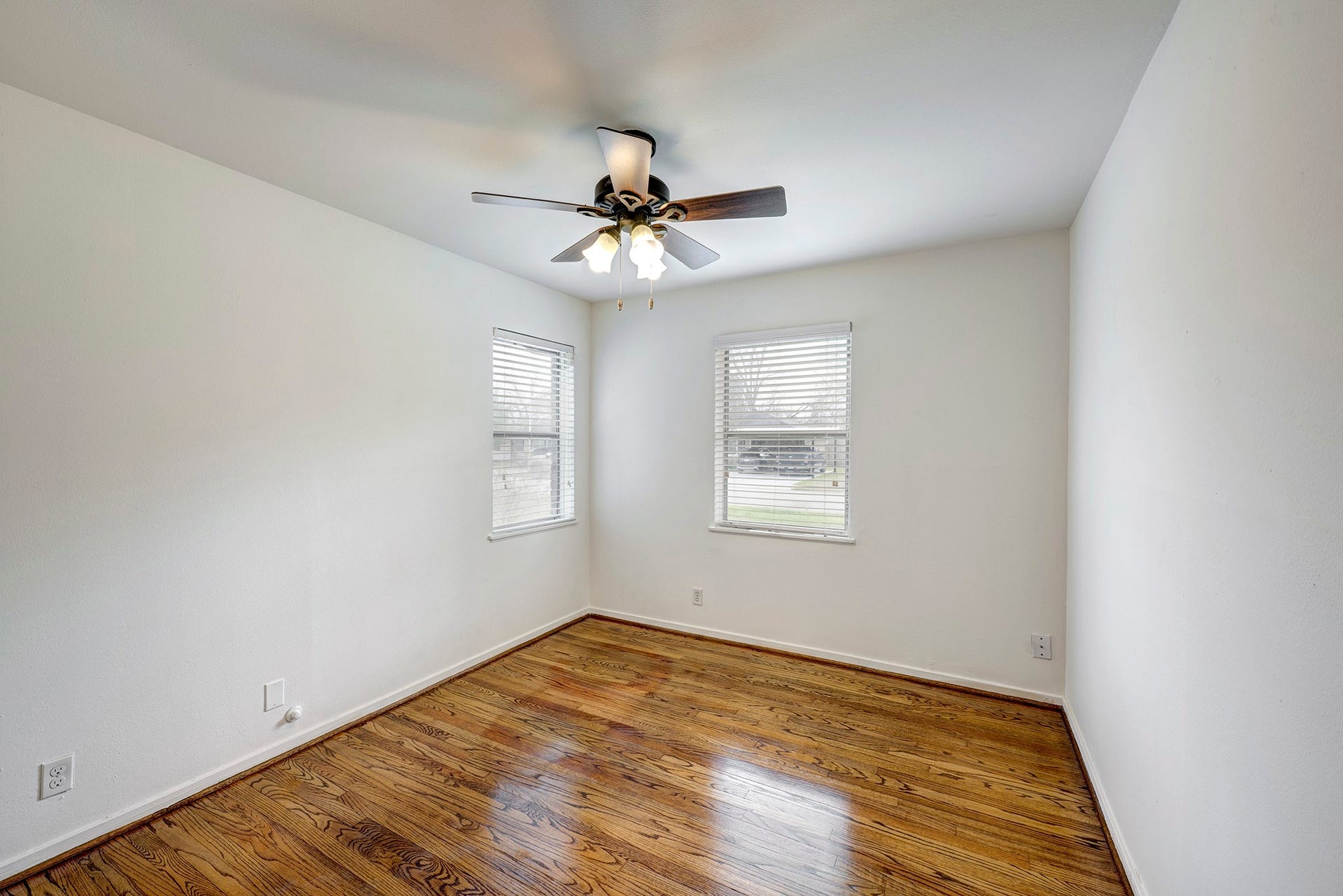 4722 Carleen Road, Houston, TX 77092 4722 Carleen Road, Houston, TX 77092