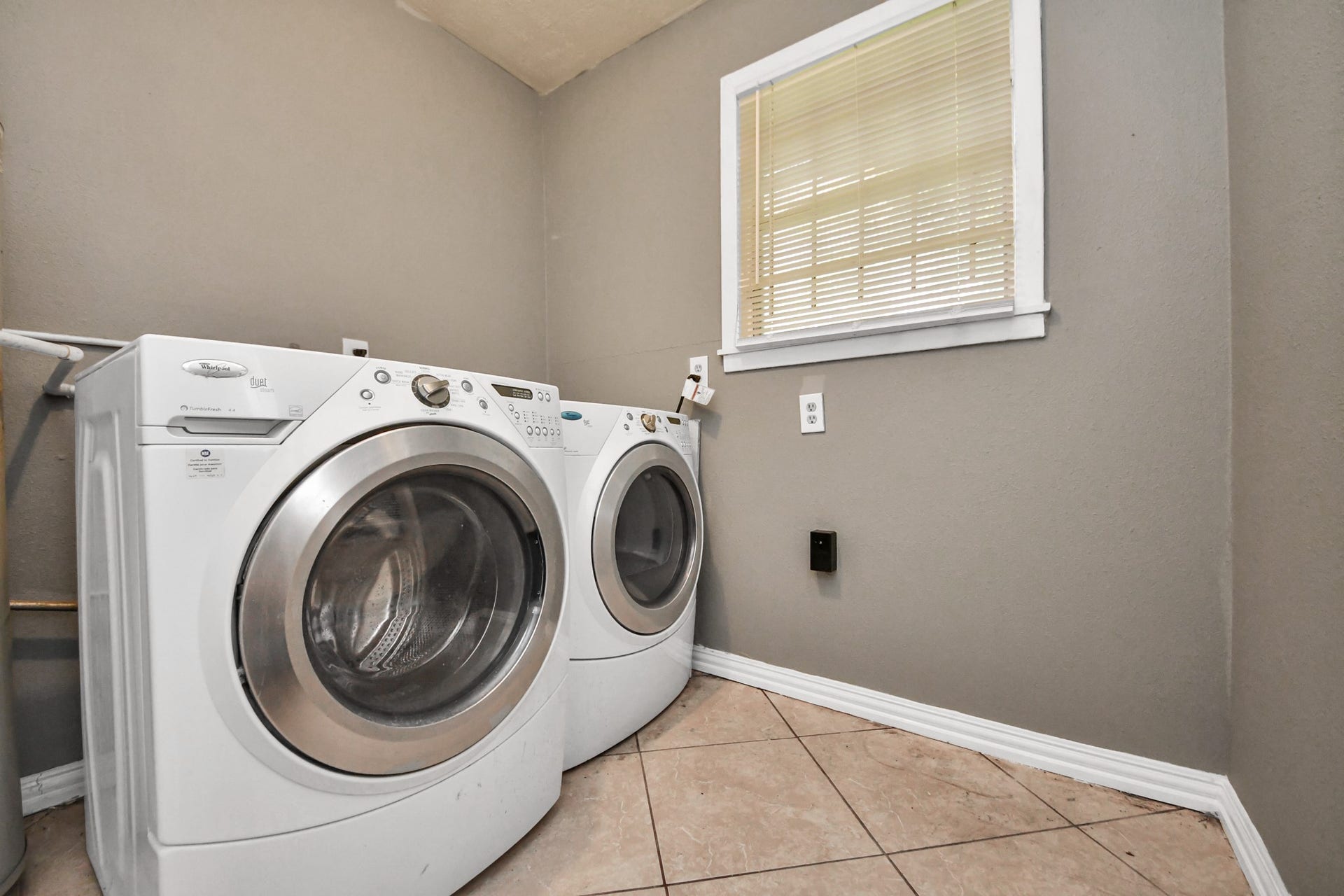 3214 Tuam Street, Houston, TX 77004 3214 Tuam Street, Houston, TX 77004